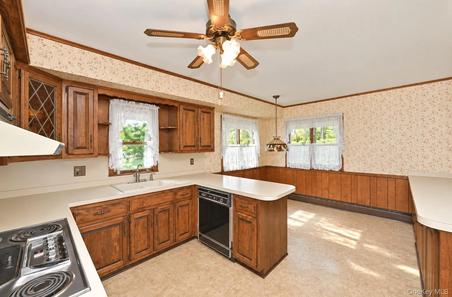 20 Liberty Street, Huntington, NY, 3 Bedrooms Bedrooms, 6 Rooms Rooms,2 BathroomsBathrooms,Residential,For Rent,Liberty,0,1062320 20 Liberty Street, Huntington, NY, 3 Bedrooms Bedrooms, 6 Rooms Rooms,2 BathroomsBathrooms,Residential,For Rent,Liberty,0,1062320