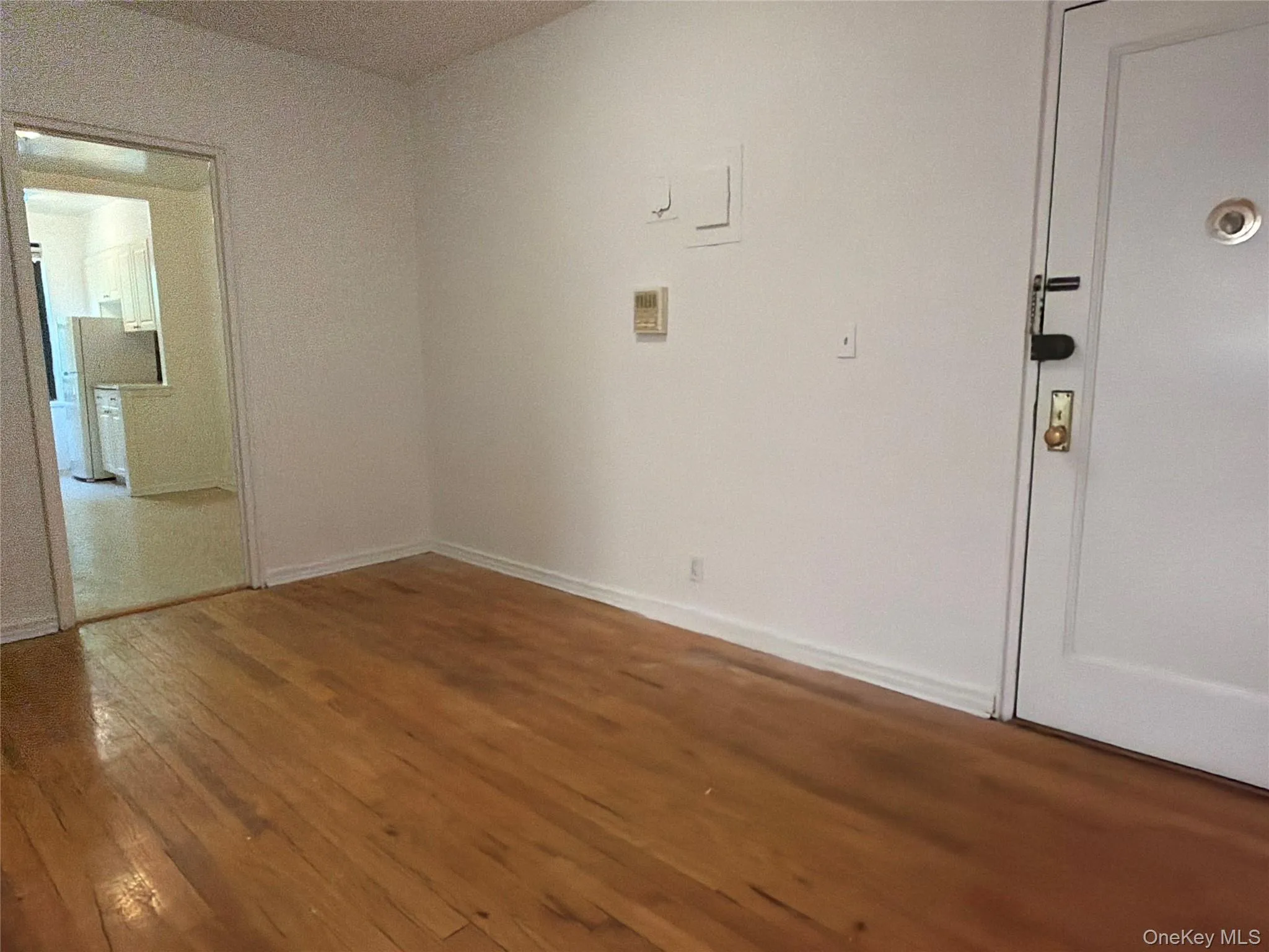 23 Schenck Avenue, North Hempstead, NY, 2 Bedroom Bedrooms, 5 Room Rooms,1 BathroomBathrooms,Residential Lease,For Rent,Schenck,0,1062321 23 Schenck Avenue, North Hempstead, NY, 2 Bedroom Bedrooms, 5 Room Rooms,1 BathroomBathrooms,Residential Lease,For Rent,Schenck,0,1062321