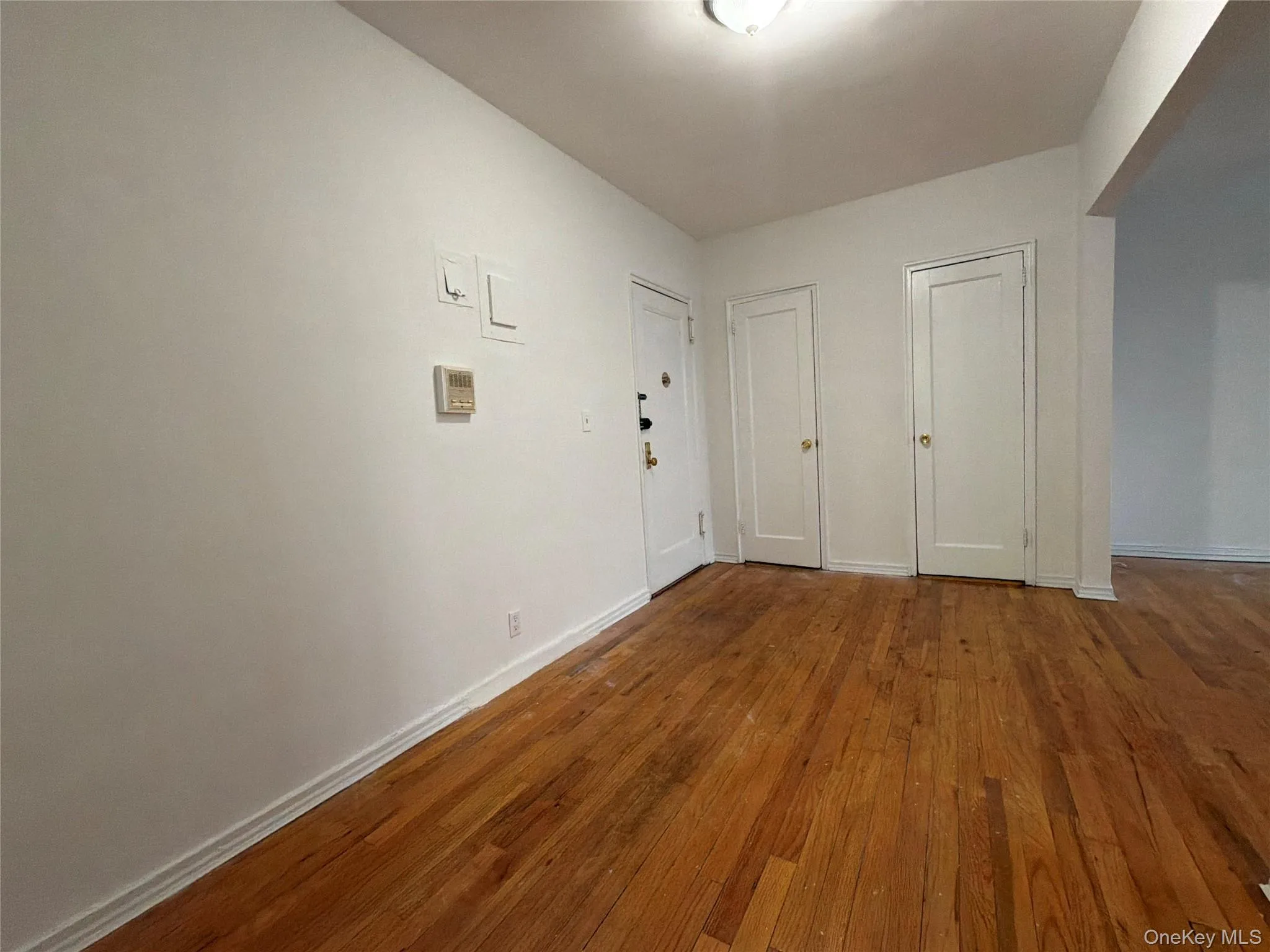 23 Schenck Avenue, North Hempstead, NY, 2 Bedroom Bedrooms, 5 Room Rooms,1 BathroomBathrooms,Residential Lease,For Rent,Schenck,0,1062321 23 Schenck Avenue, North Hempstead, NY, 2 Bedroom Bedrooms, 5 Room Rooms,1 BathroomBathrooms,Residential Lease,For Rent,Schenck,0,1062321