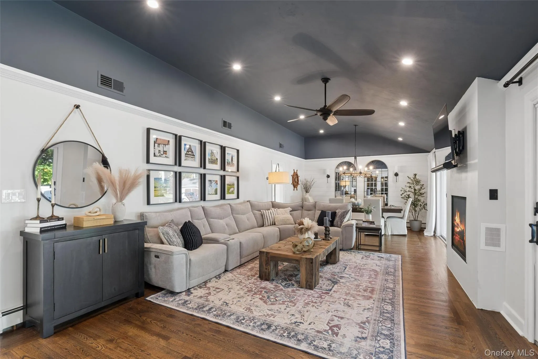 5 Ridings Road, Huntington, NY, 5 Bedrooms Bedrooms, 9 Rooms Rooms,3 BathroomsBathrooms,Residential,For Rent,Ridings,0,1062324 5 Ridings Road, Huntington, NY, 5 Bedrooms Bedrooms, 9 Rooms Rooms,3 BathroomsBathrooms,Residential,For Rent,Ridings,0,1062324