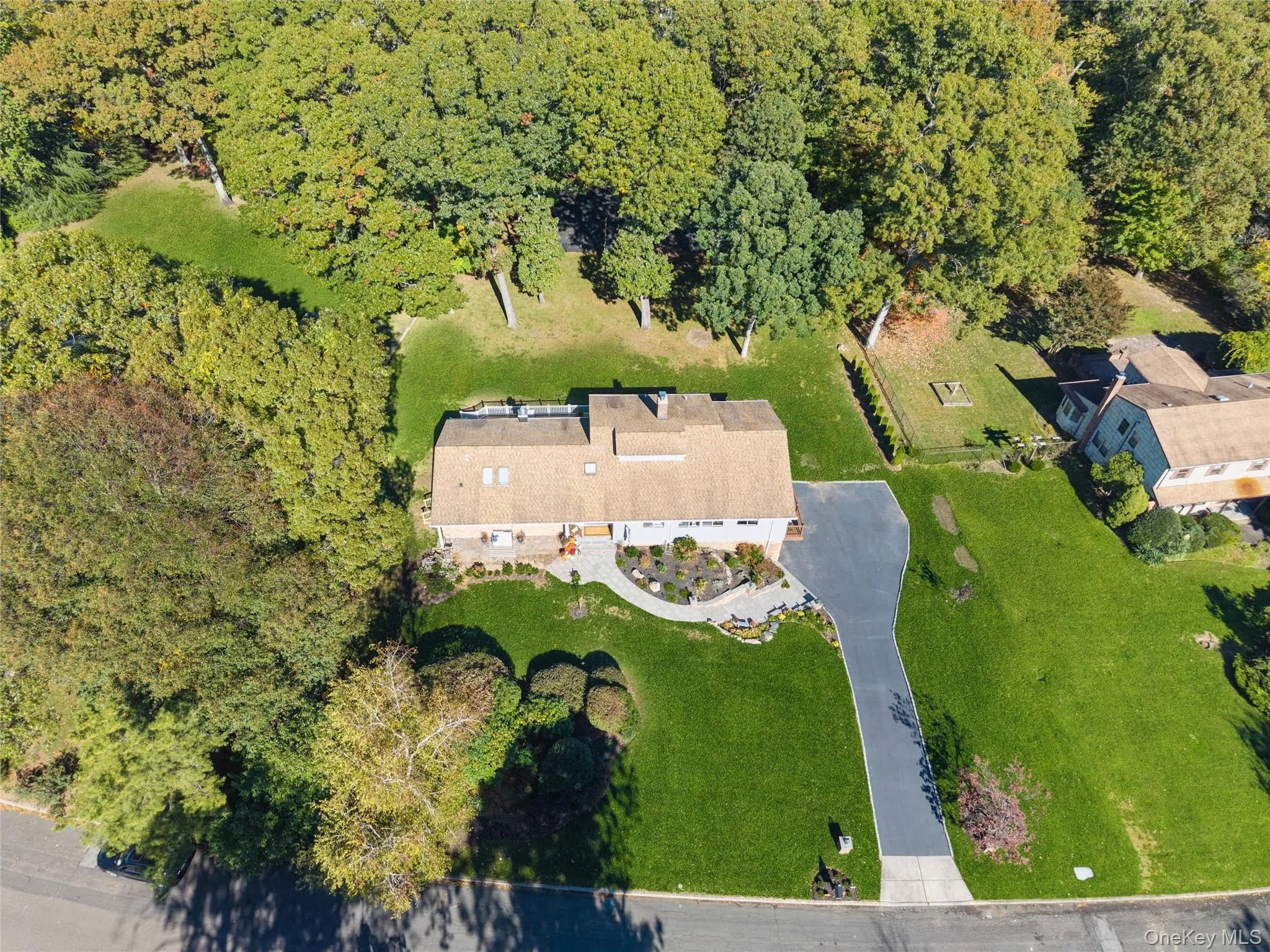 5 Ridings Road, Huntington, NY, 5 Bedrooms Bedrooms, 9 Rooms Rooms,3 BathroomsBathrooms,Residential,For Rent,Ridings,0,1062324 5 Ridings Road, Huntington, NY, 5 Bedrooms Bedrooms, 9 Rooms Rooms,3 BathroomsBathrooms,Residential,For Rent,Ridings,0,1062324
