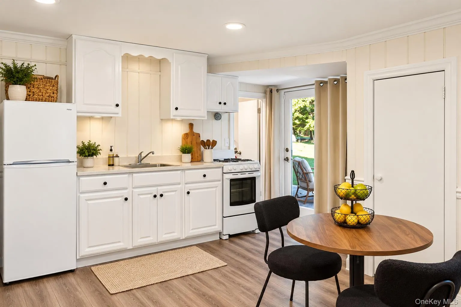 5 Ridings Road, Huntington, NY, 5 Bedrooms Bedrooms, 9 Rooms Rooms,3 BathroomsBathrooms,Residential,For Rent,Ridings,0,1062324 5 Ridings Road, Huntington, NY, 5 Bedrooms Bedrooms, 9 Rooms Rooms,3 BathroomsBathrooms,Residential,For Rent,Ridings,0,1062324