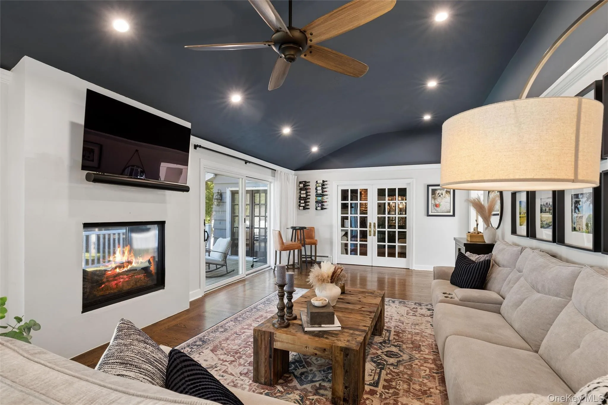 5 Ridings Road, Huntington, NY, 5 Bedrooms Bedrooms, 9 Rooms Rooms,3 BathroomsBathrooms,Residential,For Rent,Ridings,0,1062324 5 Ridings Road, Huntington, NY, 5 Bedrooms Bedrooms, 9 Rooms Rooms,3 BathroomsBathrooms,Residential,For Rent,Ridings,0,1062324