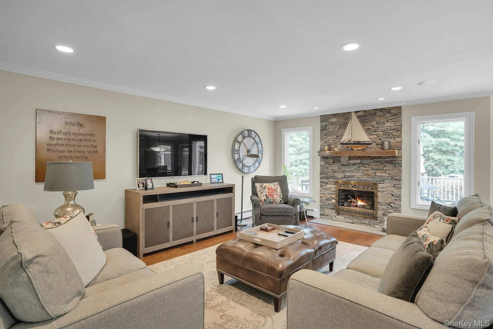 Beautiful brick, gas fireplace. Beautiful brick, gas fireplace.