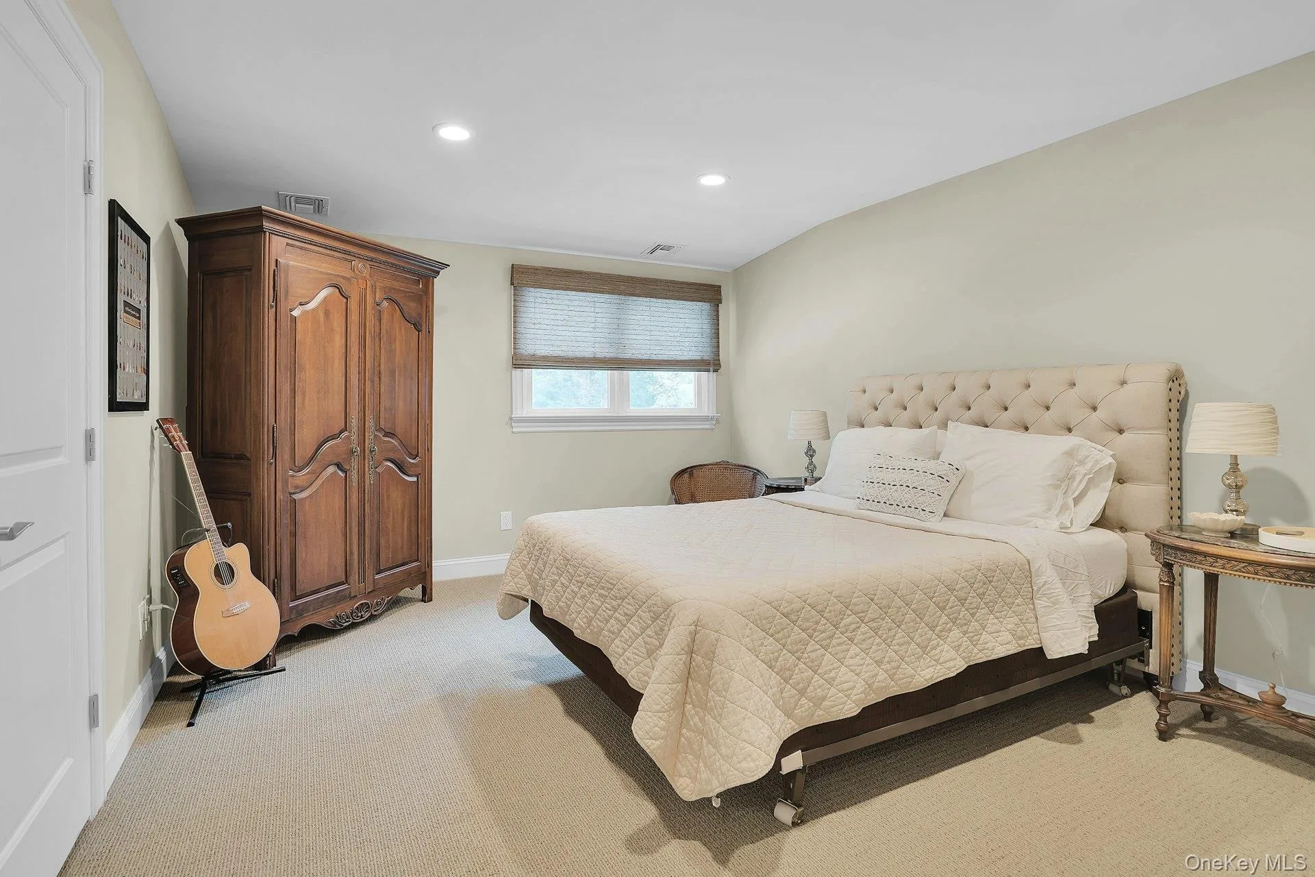 Bedroom #5 on 2nd floor. Bedroom #5 on 2nd floor.