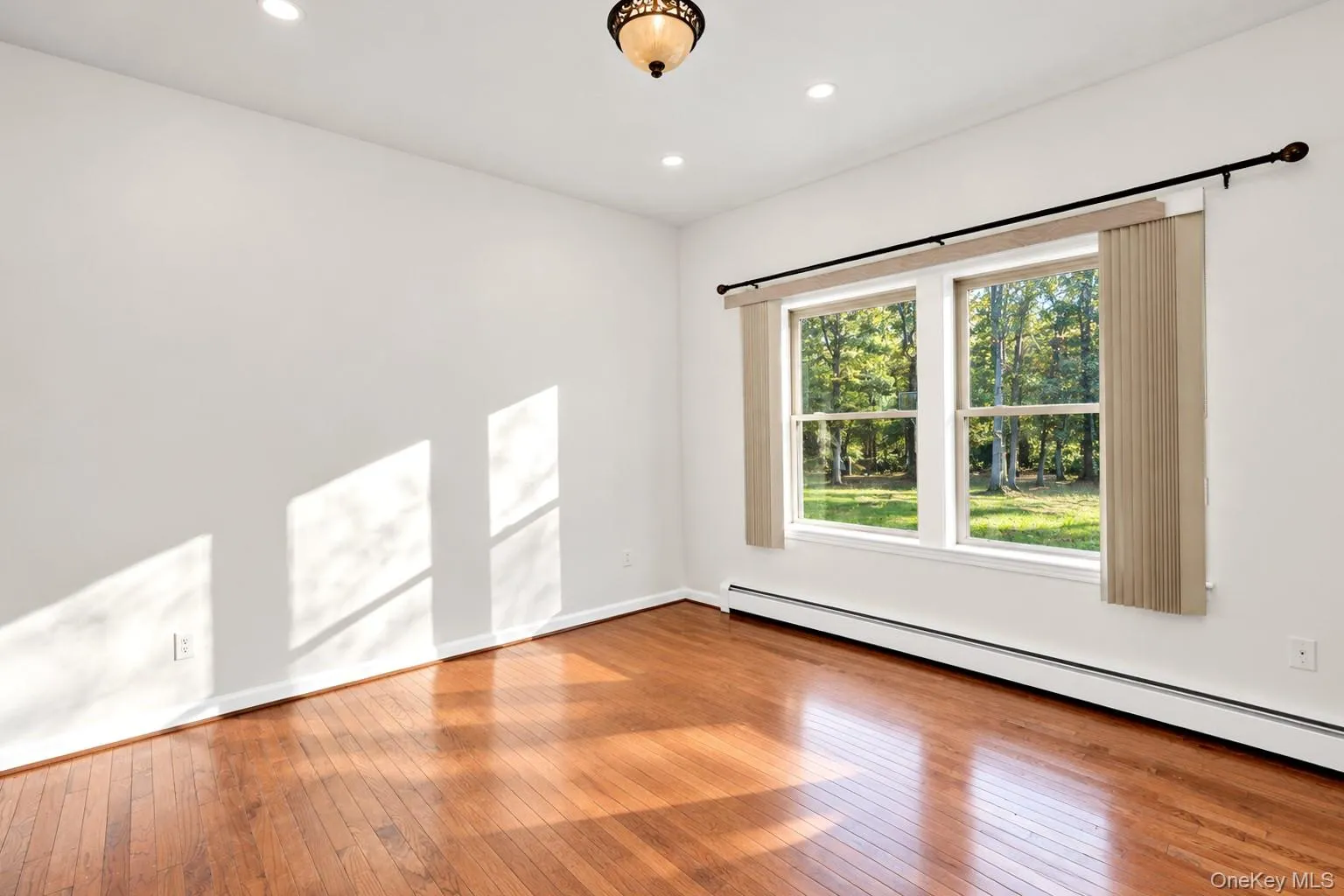 260 Deforest Road, Huntington, NY, 8 Bedrooms Bedrooms, 14 Rooms Rooms,7 BathroomsBathrooms,Residential,For Rent,Deforest,0,1062339 260 Deforest Road, Huntington, NY, 8 Bedrooms Bedrooms, 14 Rooms Rooms,7 BathroomsBathrooms,Residential,For Rent,Deforest,0,1062339
