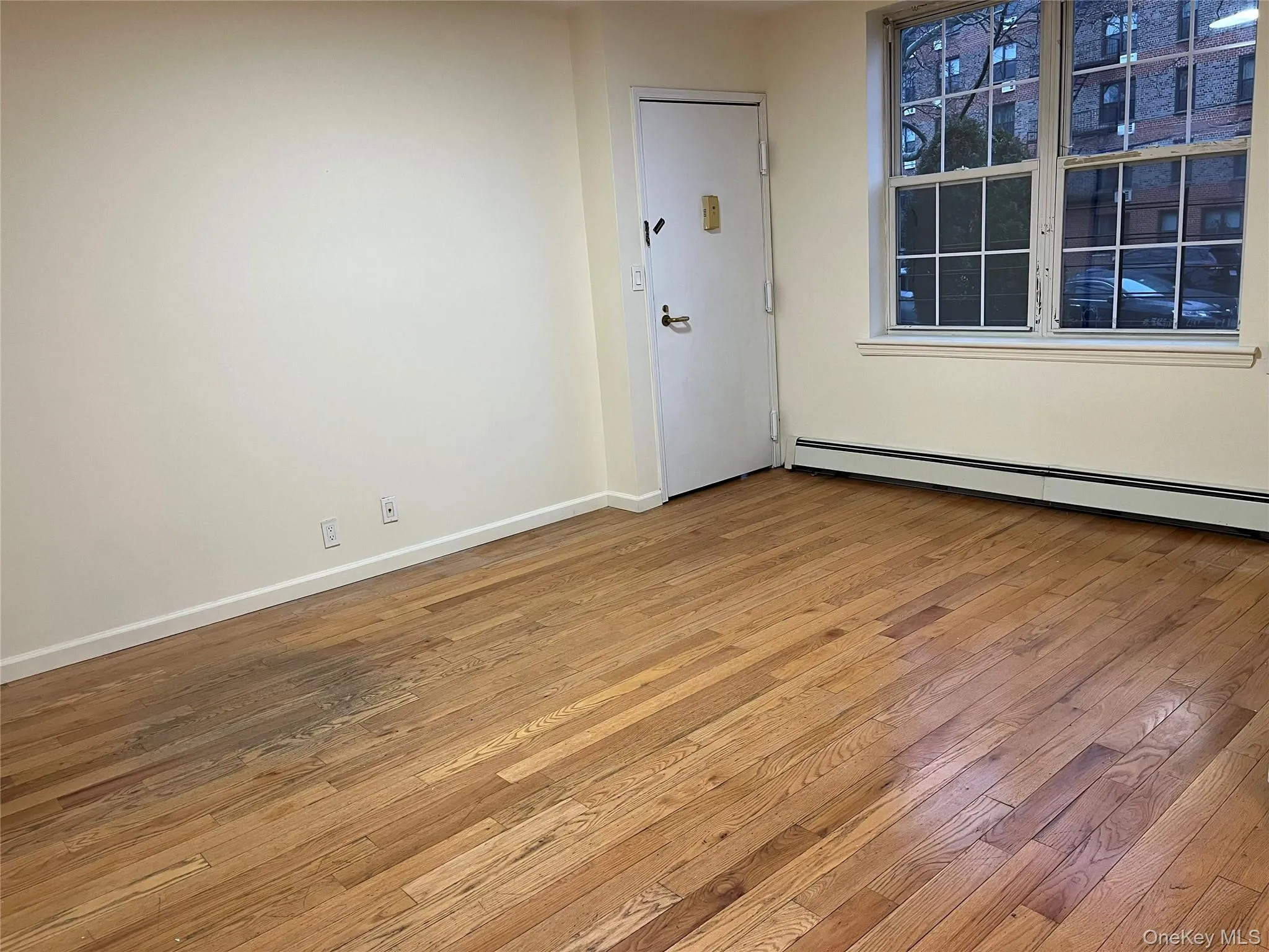 208-09 41 Avenue, New York, NY, 2 Bedrooms Bedrooms, 4 Rooms Rooms,1 BathroomBathrooms,Residential Lease,For Rent,41,0,1062341 208-09 41 Avenue, New York, NY, 2 Bedrooms Bedrooms, 4 Rooms Rooms,1 BathroomBathrooms,Residential Lease,For Rent,41,0,1062341