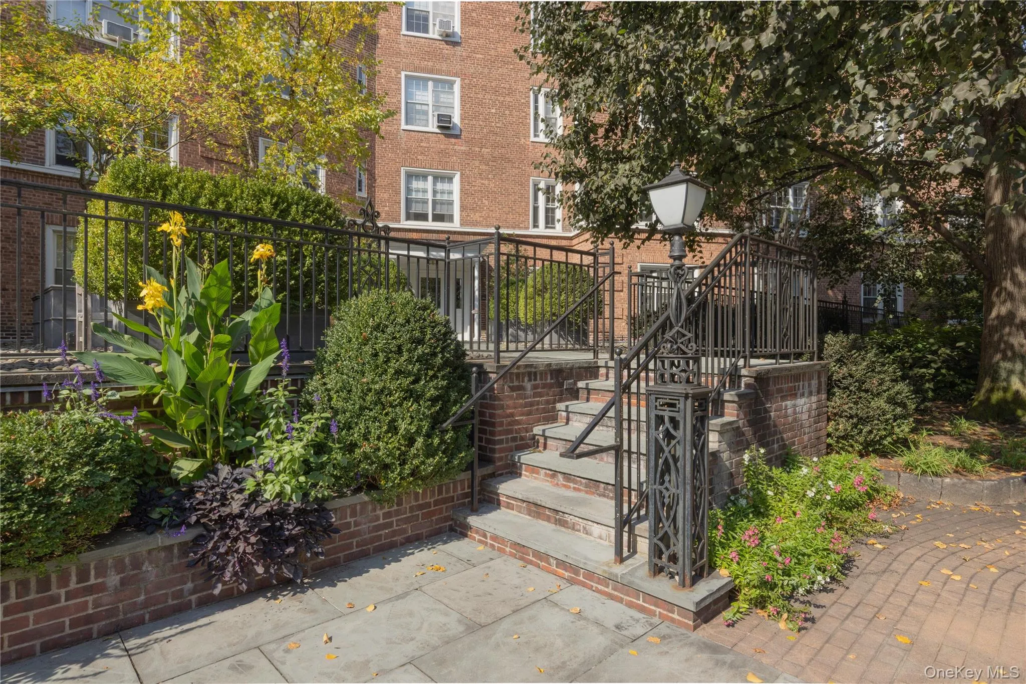 5 Midland Gardens, Eastchester, NY, 1 Bedroom Bedrooms, 3 Rooms Rooms,1 BathroomBathrooms,Residential,For Rent,Midland,0,1062342 5 Midland Gardens, Eastchester, NY, 1 Bedroom Bedrooms, 3 Rooms Rooms,1 BathroomBathrooms,Residential,For Rent,Midland,0,1062342