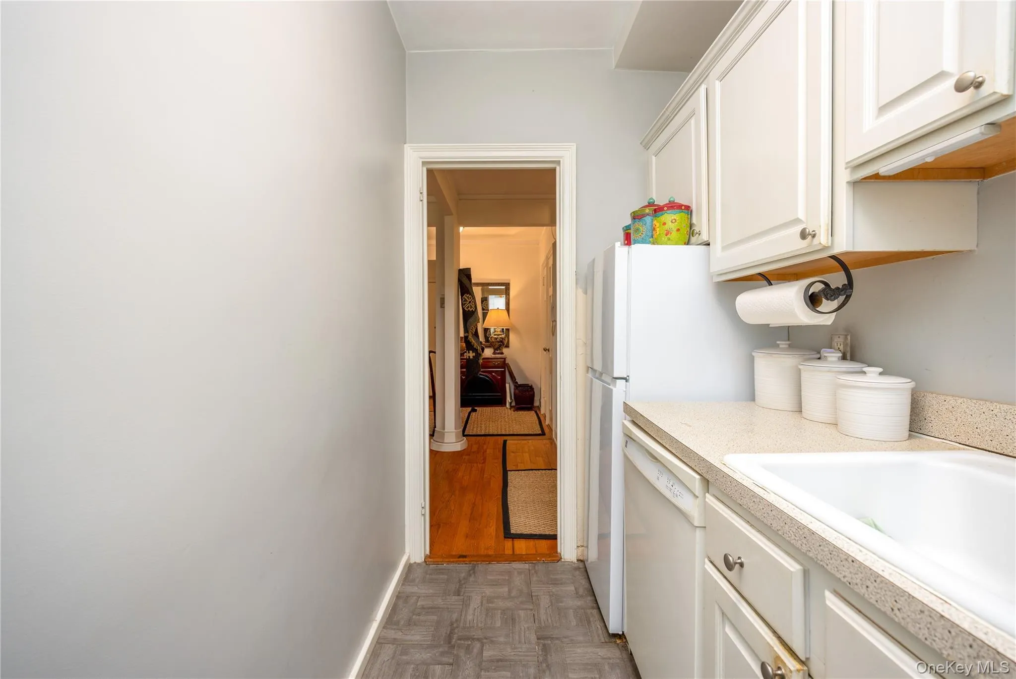 5 Midland Gardens, Eastchester, NY, 1 Bedroom Bedrooms, 3 Rooms Rooms,1 BathroomBathrooms,Residential,For Rent,Midland,0,1062342 5 Midland Gardens, Eastchester, NY, 1 Bedroom Bedrooms, 3 Rooms Rooms,1 BathroomBathrooms,Residential,For Rent,Midland,0,1062342