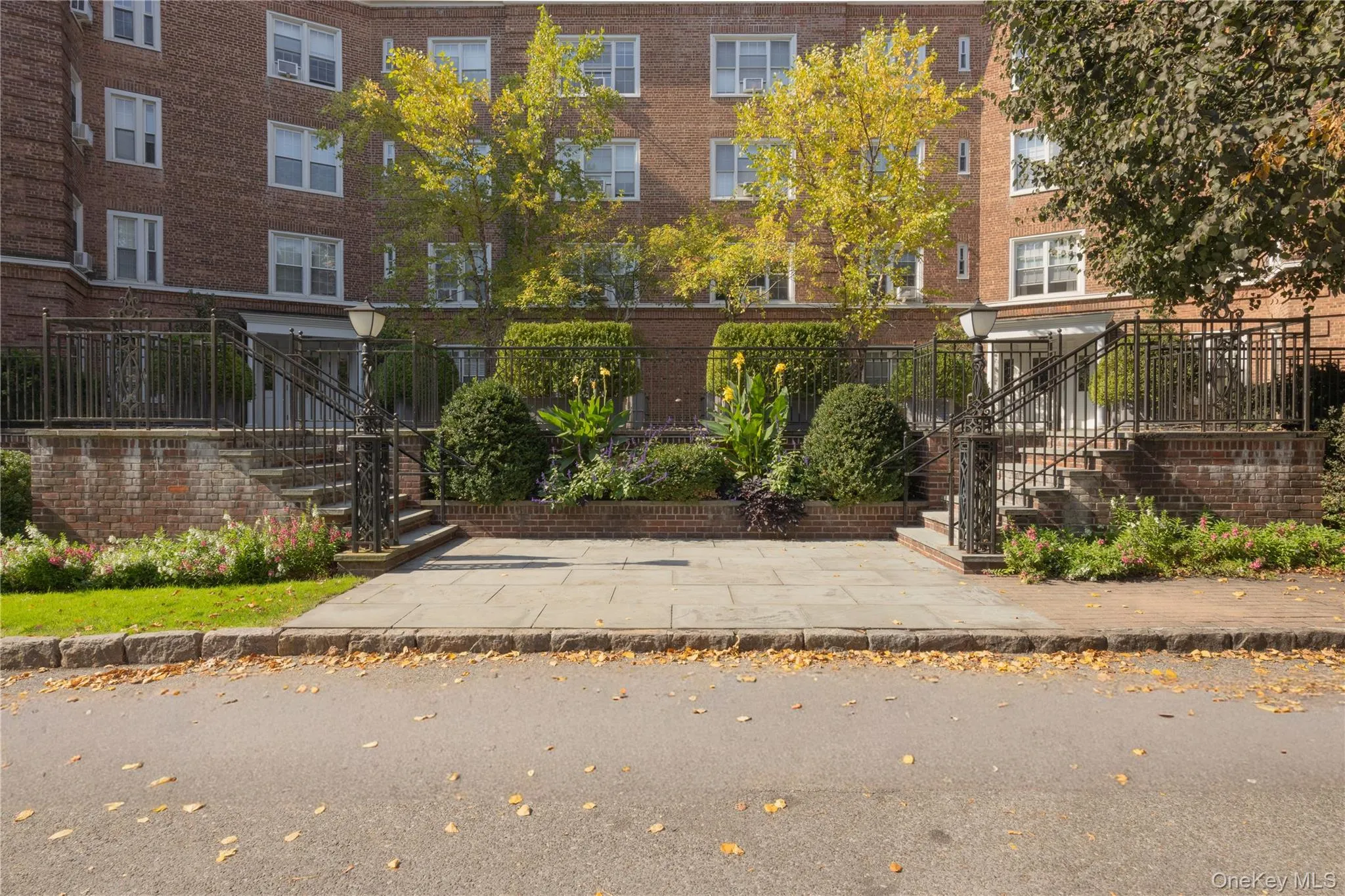 5 Midland Gardens, Eastchester, NY, 1 Bedroom Bedrooms, 3 Rooms Rooms,1 BathroomBathrooms,Residential,For Rent,Midland,0,1062342 5 Midland Gardens, Eastchester, NY, 1 Bedroom Bedrooms, 3 Rooms Rooms,1 BathroomBathrooms,Residential,For Rent,Midland,0,1062342