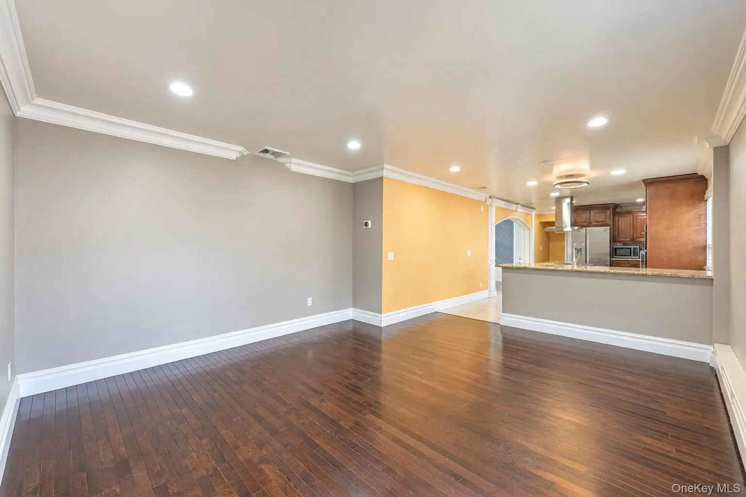 1050 Broome Avenue, Babylon, NY, 5 Bedrooms Bedrooms, 8 Rooms Rooms,2 BathroomsBathrooms,Residential Lease,For Rent,Broome,0,1062355 1050 Broome Avenue, Babylon, NY, 5 Bedrooms Bedrooms, 8 Rooms Rooms,2 BathroomsBathrooms,Residential Lease,For Rent,Broome,0,1062355
