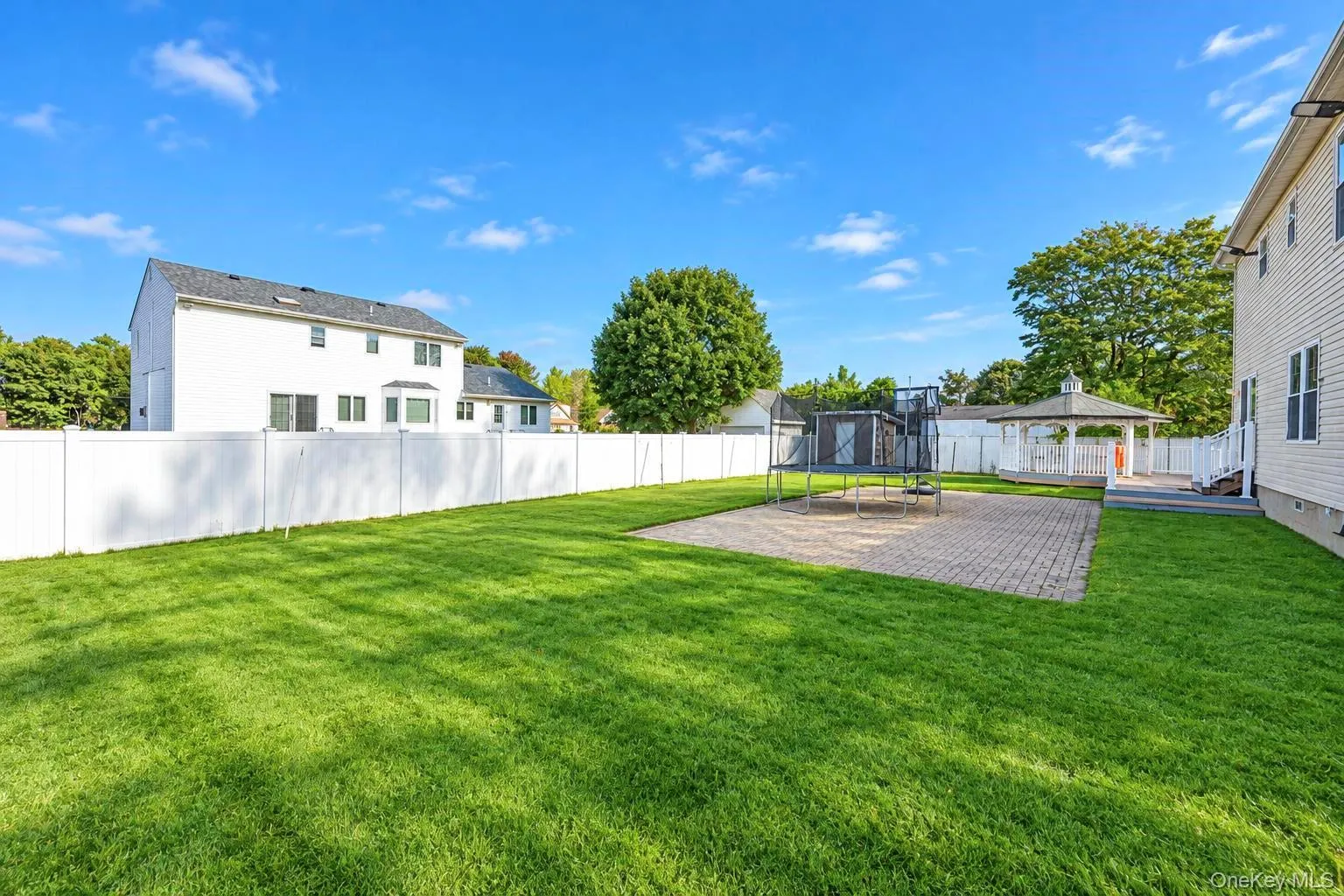 1050 Broome Avenue, Babylon, NY, 5 Bedrooms Bedrooms, 8 Rooms Rooms,2 BathroomsBathrooms,Residential Lease,For Rent,Broome,0,1062355 1050 Broome Avenue, Babylon, NY, 5 Bedrooms Bedrooms, 8 Rooms Rooms,2 BathroomsBathrooms,Residential Lease,For Rent,Broome,0,1062355