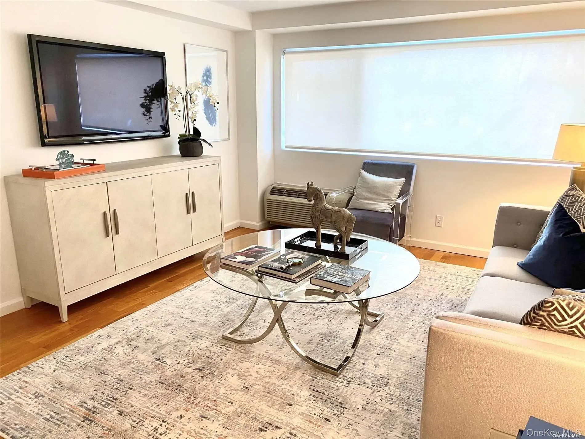88 Cuttermill Road road, North Hempstead, NY, 1 Bedroom Bedrooms, 3 Rooms Rooms,1 BathroomBathrooms,Residential Lease,For Rent,road,0,1062357 88 Cuttermill Road road, North Hempstead, NY, 1 Bedroom Bedrooms, 3 Rooms Rooms,1 BathroomBathrooms,Residential Lease,For Rent,road,0,1062357