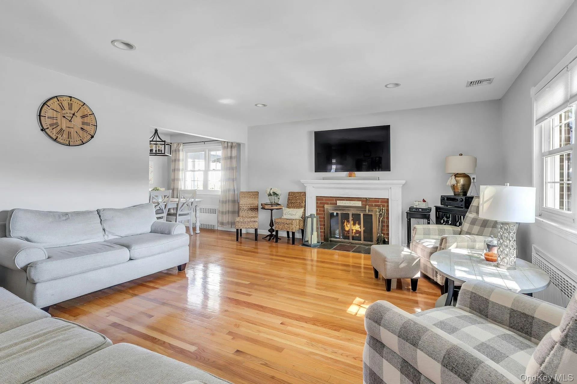 153 Hickory Street, Oyster Bay, NY, 4 Bedrooms Bedrooms, 8 Rooms Rooms,2 BathroomsBathrooms,Residential,For Rent,Hickory,0,1062365 153 Hickory Street, Oyster Bay, NY, 4 Bedrooms Bedrooms, 8 Rooms Rooms,2 BathroomsBathrooms,Residential,For Rent,Hickory,0,1062365