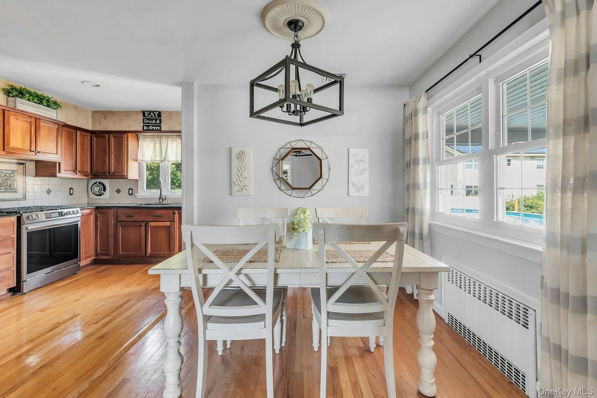 153 Hickory Street, Oyster Bay, NY, 4 Bedrooms Bedrooms, 8 Rooms Rooms,2 BathroomsBathrooms,Residential,For Rent,Hickory,0,1062365 153 Hickory Street, Oyster Bay, NY, 4 Bedrooms Bedrooms, 8 Rooms Rooms,2 BathroomsBathrooms,Residential,For Rent,Hickory,0,1062365