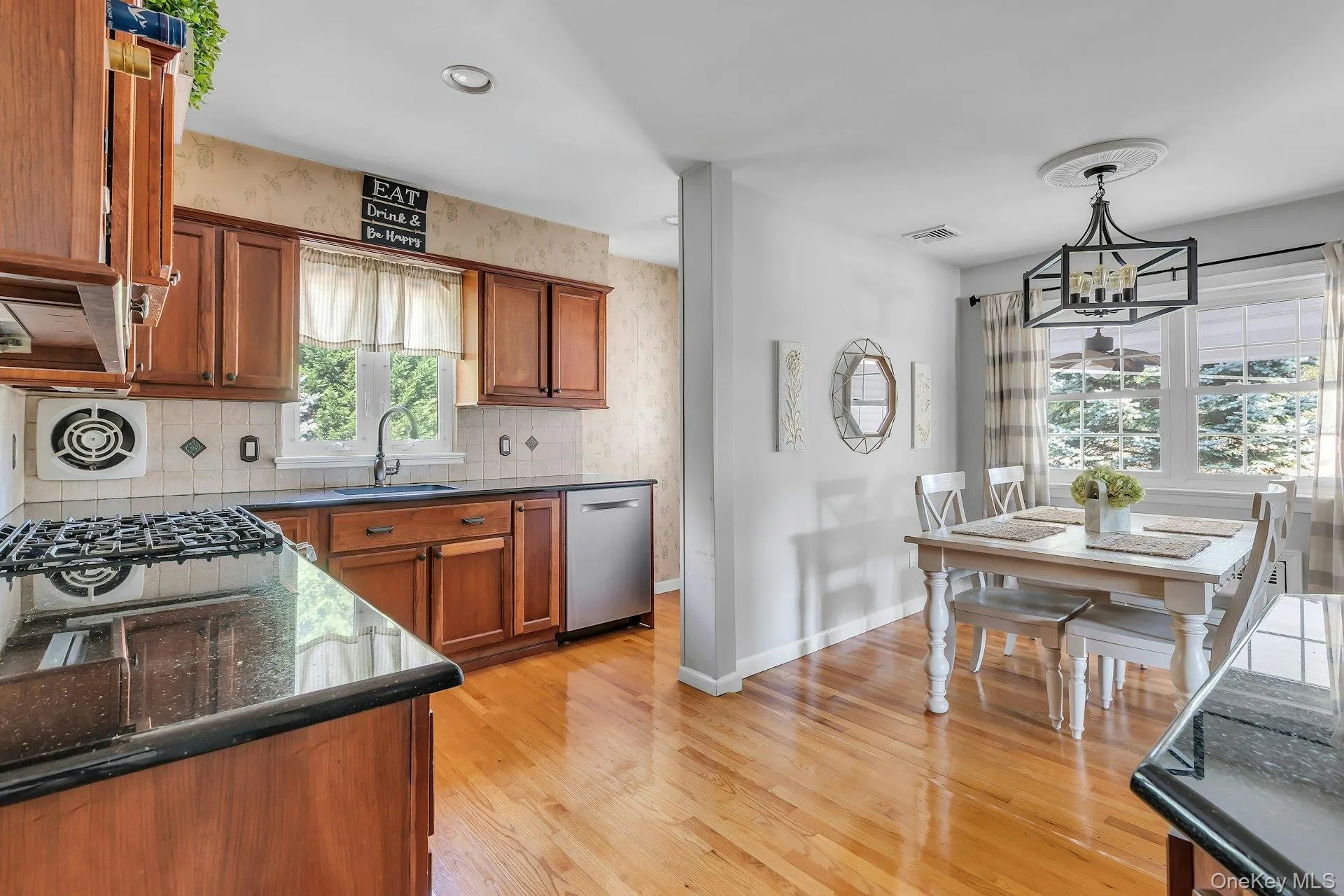 153 Hickory Street, Oyster Bay, NY, 4 Bedrooms Bedrooms, 8 Rooms Rooms,2 BathroomsBathrooms,Residential,For Rent,Hickory,0,1062365 153 Hickory Street, Oyster Bay, NY, 4 Bedrooms Bedrooms, 8 Rooms Rooms,2 BathroomsBathrooms,Residential,For Rent,Hickory,0,1062365