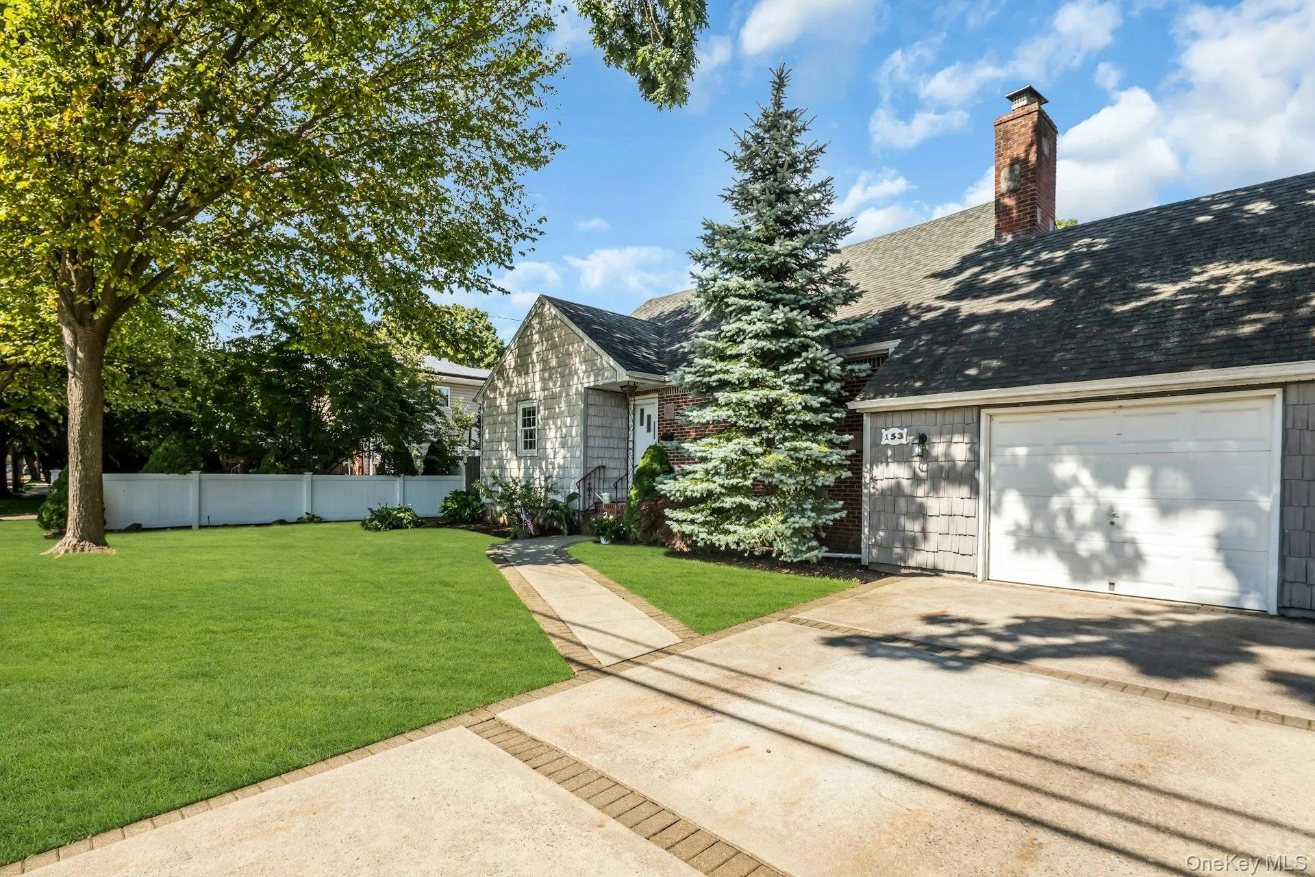 153 Hickory Street, Oyster Bay, NY, 4 Bedrooms Bedrooms, 8 Rooms Rooms,2 BathroomsBathrooms,Residential,For Rent,Hickory,0,1062365 153 Hickory Street, Oyster Bay, NY, 4 Bedrooms Bedrooms, 8 Rooms Rooms,2 BathroomsBathrooms,Residential,For Rent,Hickory,0,1062365