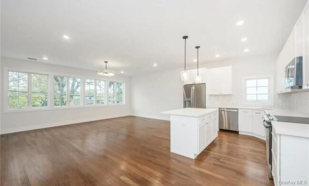 142 Maple Avenue, Rye City, NY, 3 Bedrooms Bedrooms, 6 Rooms Rooms,3 BathroomsBathrooms,Residential Lease,For Rent,Maple,0,1062368 142 Maple Avenue, Rye City, NY, 3 Bedrooms Bedrooms, 6 Rooms Rooms,3 BathroomsBathrooms,Residential Lease,For Rent,Maple,0,1062368