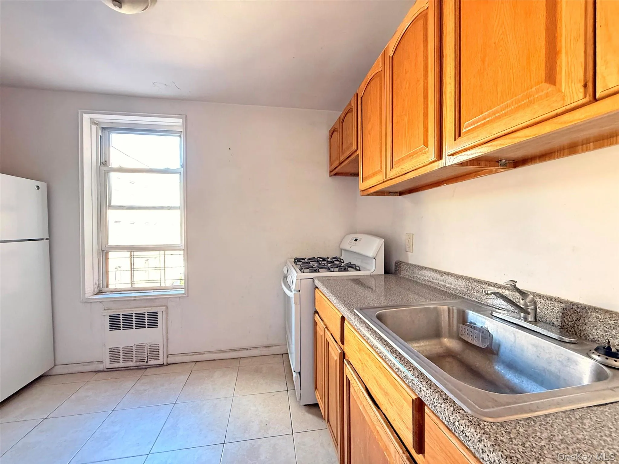 1332 Metropolitan Avenue, New York, NY, 2 Bedrooms Bedrooms, 4 Rooms Rooms,1 BathroomBathrooms,Residential,For Rent,Metropolitan,0,1062378 1332 Metropolitan Avenue, New York, NY, 2 Bedrooms Bedrooms, 4 Rooms Rooms,1 BathroomBathrooms,Residential,For Rent,Metropolitan,0,1062378