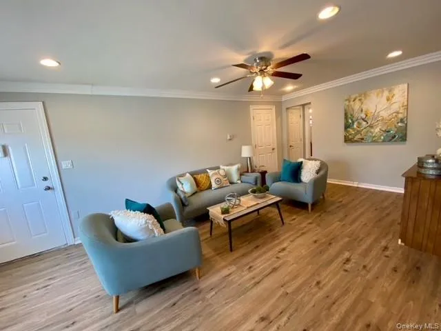 385B Great East Neck Road, Babylon, NY, 1 Bedroom Bedrooms, 3 Room Rooms,1 BathroomBathrooms,Residential Lease,For Rent,Great East Neck,0,1062382 385B Great East Neck Road, Babylon, NY, 1 Bedroom Bedrooms, 3 Room Rooms,1 BathroomBathrooms,Residential Lease,For Rent,Great East Neck,0,1062382