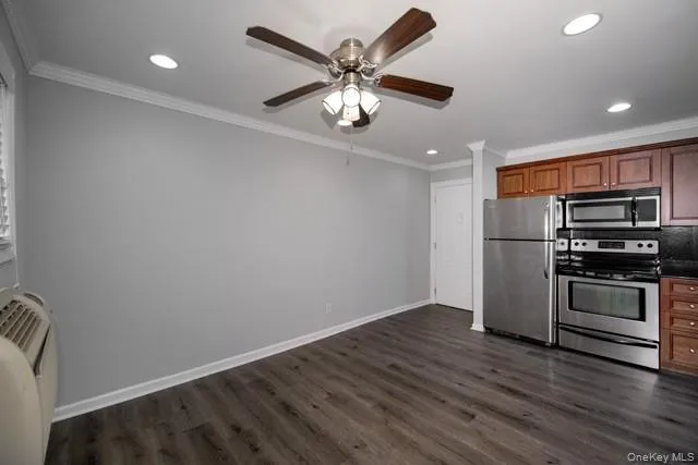 397 Great East Neck Road, Babylon, NY, 1 Bedroom Bedrooms, 3 Rooms Rooms,1 BathroomBathrooms,Residential Lease,For Rent,Great East Neck,0,1062385 397 Great East Neck Road, Babylon, NY, 1 Bedroom Bedrooms, 3 Rooms Rooms,1 BathroomBathrooms,Residential Lease,For Rent,Great East Neck,0,1062385