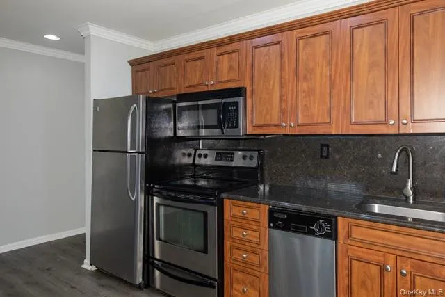 397 Great East Neck Road, Babylon, NY, 1 Bedroom Bedrooms, 3 Rooms Rooms,1 BathroomBathrooms,Residential Lease,For Rent,Great East Neck,0,1062385 397 Great East Neck Road, Babylon, NY, 1 Bedroom Bedrooms, 3 Rooms Rooms,1 BathroomBathrooms,Residential Lease,For Rent,Great East Neck,0,1062385