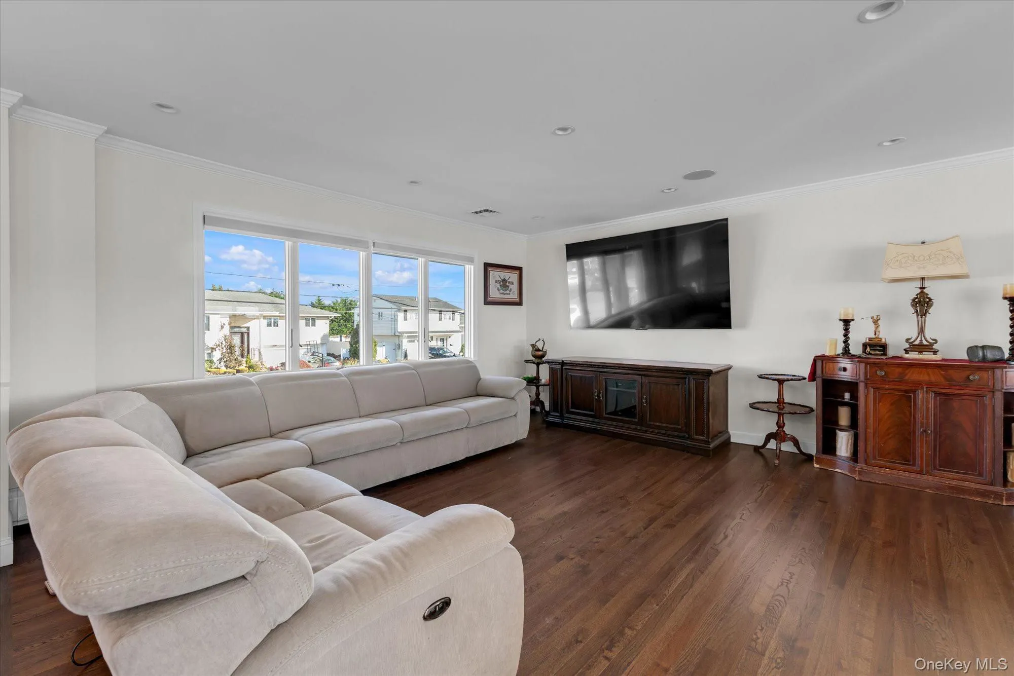 19 Anchor Drive, Oyster Bay, NY, 4 Bedrooms Bedrooms, 8 Rooms Rooms,4 BathroomsBathrooms,Residential,For Rent,Anchor,0,1062387 19 Anchor Drive, Oyster Bay, NY, 4 Bedrooms Bedrooms, 8 Rooms Rooms,4 BathroomsBathrooms,Residential,For Rent,Anchor,0,1062387