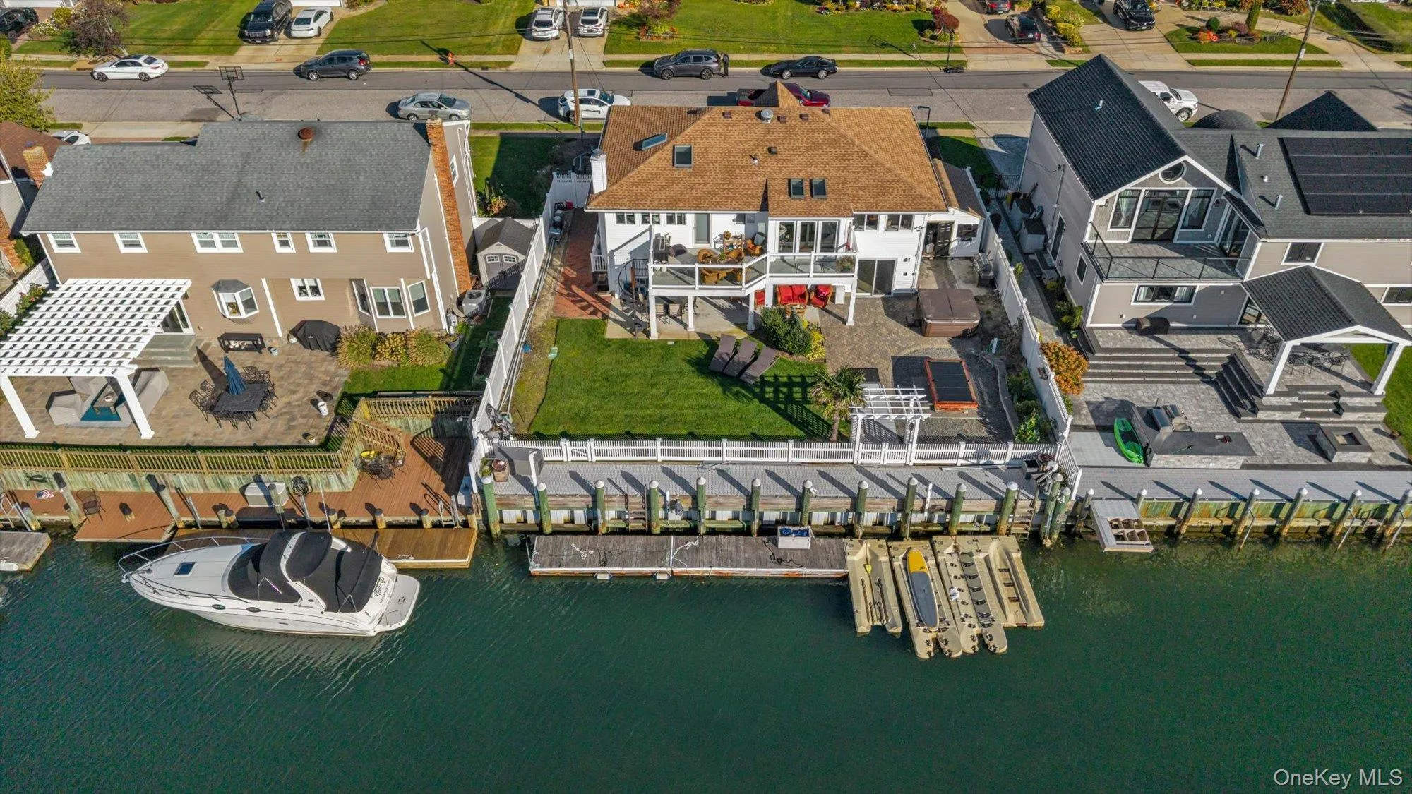 19 Anchor Drive, Oyster Bay, NY, 4 Bedrooms Bedrooms, 8 Rooms Rooms,4 BathroomsBathrooms,Residential,For Rent,Anchor,0,1062387 19 Anchor Drive, Oyster Bay, NY, 4 Bedrooms Bedrooms, 8 Rooms Rooms,4 BathroomsBathrooms,Residential,For Rent,Anchor,0,1062387