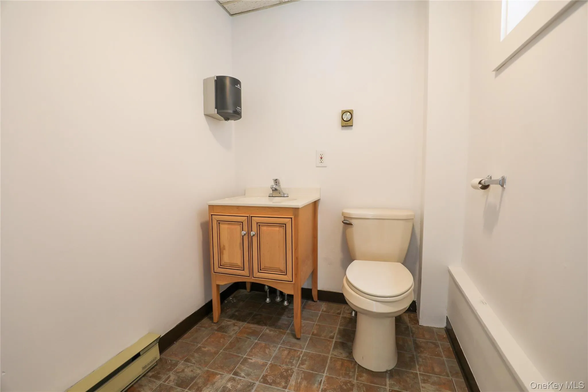306 Wall Street, Kingston, NY, ,Commercial Lease,For Rent,Wall,0,1062390 306 Wall Street, Kingston, NY, ,Commercial Lease,For Rent,Wall,0,1062390