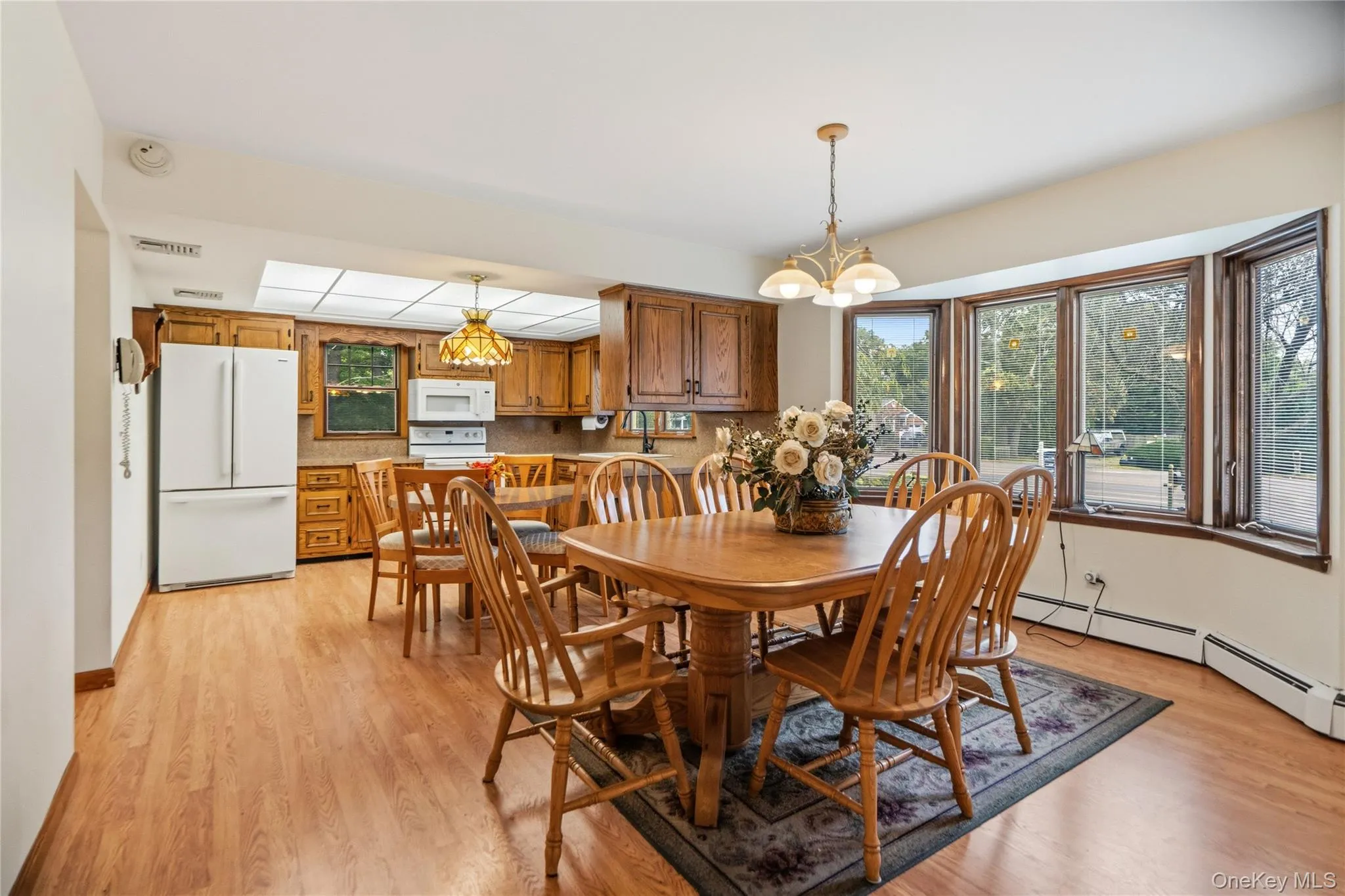 77 Woodside Avenue, Brookhaven, NY, 4 Bedrooms Bedrooms, 7 Rooms Rooms,4 BathroomsBathrooms,Residential,For Rent,Woodside,0,1062396 77 Woodside Avenue, Brookhaven, NY, 4 Bedrooms Bedrooms, 7 Rooms Rooms,4 BathroomsBathrooms,Residential,For Rent,Woodside,0,1062396