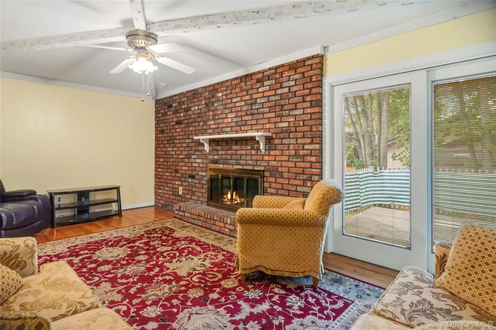 77 Woodside Avenue, Brookhaven, NY, 4 Bedrooms Bedrooms, 7 Rooms Rooms,4 BathroomsBathrooms,Residential,For Rent,Woodside,0,1062396 77 Woodside Avenue, Brookhaven, NY, 4 Bedrooms Bedrooms, 7 Rooms Rooms,4 BathroomsBathrooms,Residential,For Rent,Woodside,0,1062396