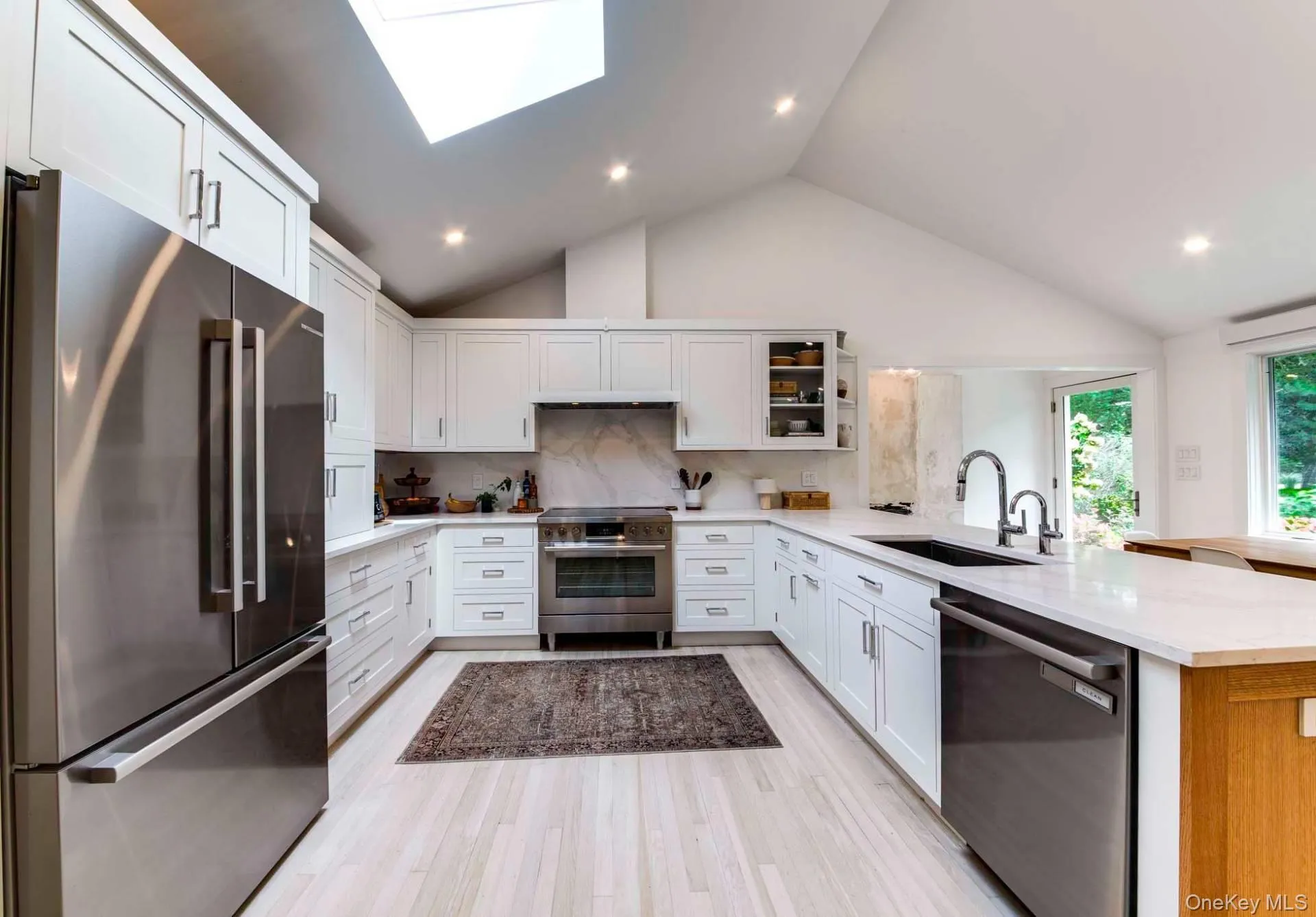 104 Rutland Road, East Hampton, NY, 4 Bedrooms Bedrooms, 6 Rooms Rooms,3 BathroomsBathrooms,Residential Lease,For Rent,Rutland,0,1062401 104 Rutland Road, East Hampton, NY, 4 Bedrooms Bedrooms, 6 Rooms Rooms,3 BathroomsBathrooms,Residential Lease,For Rent,Rutland,0,1062401
