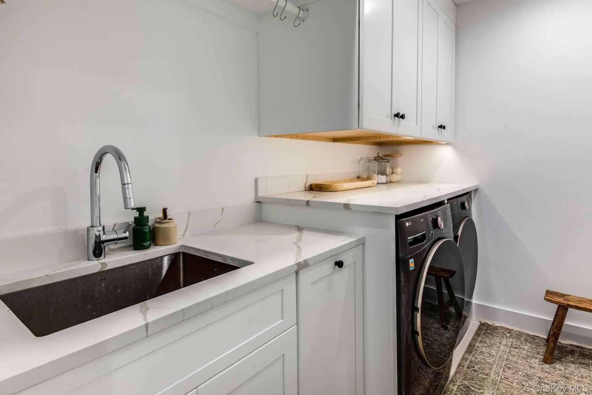 104 Rutland Road, East Hampton, NY, 4 Bedrooms Bedrooms, 6 Rooms Rooms,3 BathroomsBathrooms,Residential Lease,For Rent,Rutland,0,1062401 104 Rutland Road, East Hampton, NY, 4 Bedrooms Bedrooms, 6 Rooms Rooms,3 BathroomsBathrooms,Residential Lease,For Rent,Rutland,0,1062401
