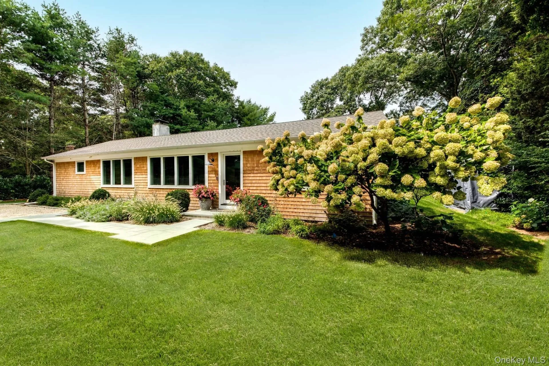 104 Rutland Road, East Hampton, NY, 4 Bedrooms Bedrooms, 6 Rooms Rooms,3 BathroomsBathrooms,Residential Lease,For Rent,Rutland,0,1062401 104 Rutland Road, East Hampton, NY, 4 Bedrooms Bedrooms, 6 Rooms Rooms,3 BathroomsBathrooms,Residential Lease,For Rent,Rutland,0,1062401