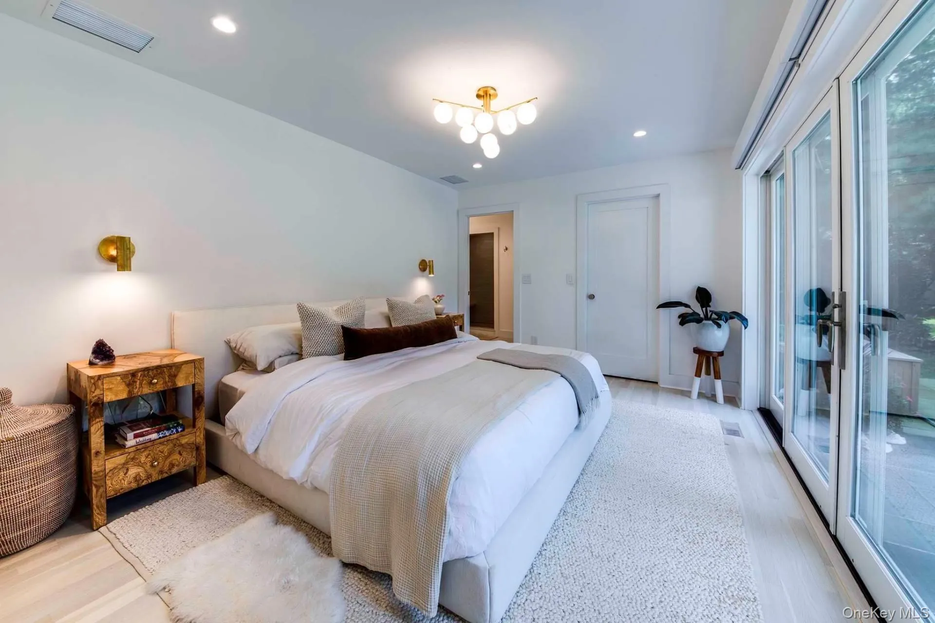 104 Rutland Road, East Hampton, NY, 4 Bedrooms Bedrooms, 6 Rooms Rooms,3 BathroomsBathrooms,Residential Lease,For Rent,Rutland,0,1062401 104 Rutland Road, East Hampton, NY, 4 Bedrooms Bedrooms, 6 Rooms Rooms,3 BathroomsBathrooms,Residential Lease,For Rent,Rutland,0,1062401