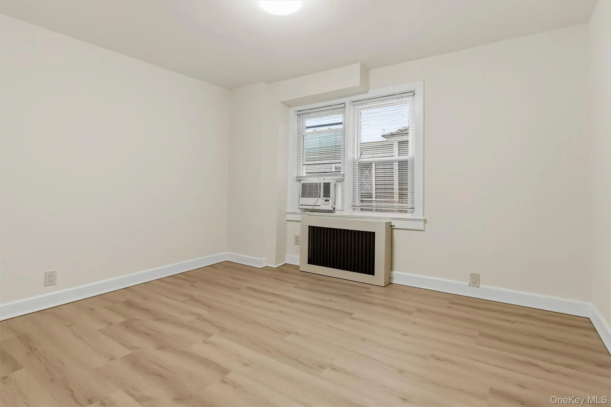 157 Washington Street, Mount Pleasant, NY, 3 Bedrooms Bedrooms, 4 Rooms Rooms,1 BathroomBathrooms,Residential Lease,For Rent,Washington,0,1062402 157 Washington Street, Mount Pleasant, NY, 3 Bedrooms Bedrooms, 4 Rooms Rooms,1 BathroomBathrooms,Residential Lease,For Rent,Washington,0,1062402