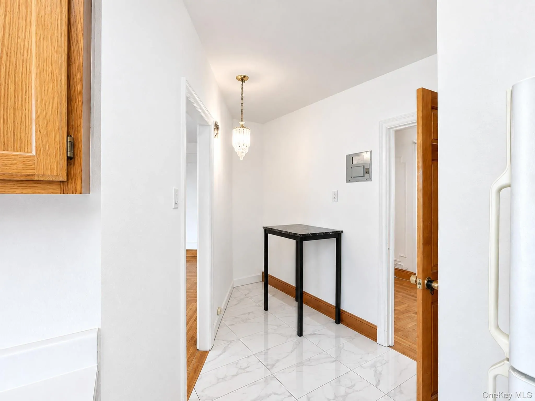 3390 Wayne Avenue, New York, NY, 3 Bedrooms Bedrooms, 6 Rooms Rooms,1 BathroomBathrooms,Residential,For Rent,Wayne,0,1062406 3390 Wayne Avenue, New York, NY, 3 Bedrooms Bedrooms, 6 Rooms Rooms,1 BathroomBathrooms,Residential,For Rent,Wayne,0,1062406