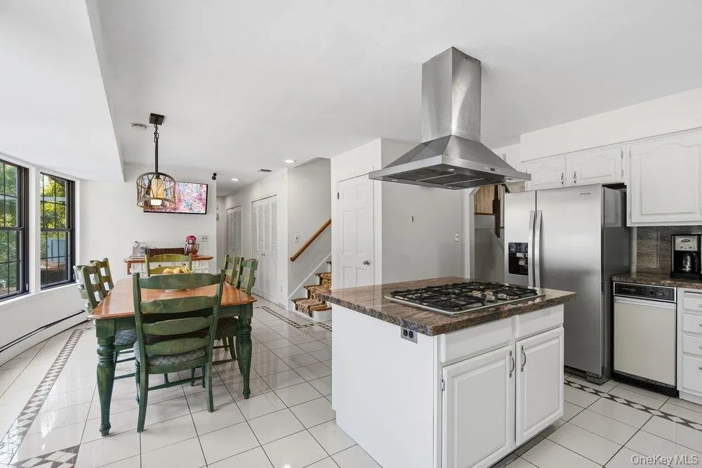 43 Pelican Court, Oyster Bay, NY, 4 Bedrooms Bedrooms, 8 Rooms Rooms,2 BathroomsBathrooms,Residential,For Rent,Pelican,0,1062407 43 Pelican Court, Oyster Bay, NY, 4 Bedrooms Bedrooms, 8 Rooms Rooms,2 BathroomsBathrooms,Residential,For Rent,Pelican,0,1062407