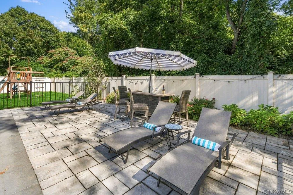 43 Pelican Court, Oyster Bay, NY, 4 Bedrooms Bedrooms, 8 Rooms Rooms,2 BathroomsBathrooms,Residential,For Rent,Pelican,0,1062407 43 Pelican Court, Oyster Bay, NY, 4 Bedrooms Bedrooms, 8 Rooms Rooms,2 BathroomsBathrooms,Residential,For Rent,Pelican,0,1062407