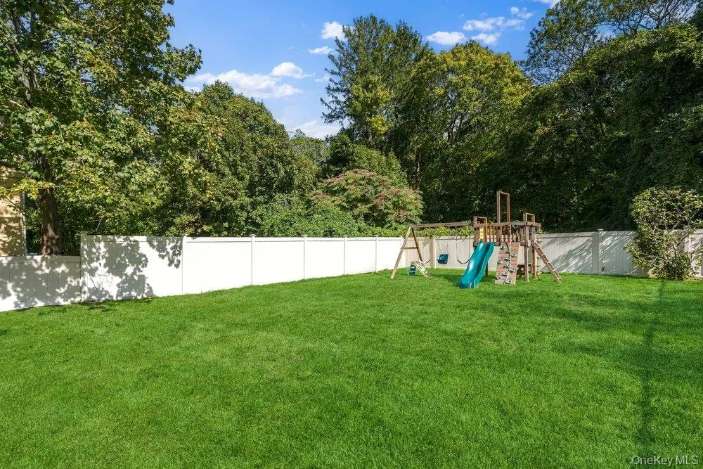 43 Pelican Court, Oyster Bay, NY, 4 Bedrooms Bedrooms, 8 Rooms Rooms,2 BathroomsBathrooms,Residential,For Rent,Pelican,0,1062407 43 Pelican Court, Oyster Bay, NY, 4 Bedrooms Bedrooms, 8 Rooms Rooms,2 BathroomsBathrooms,Residential,For Rent,Pelican,0,1062407