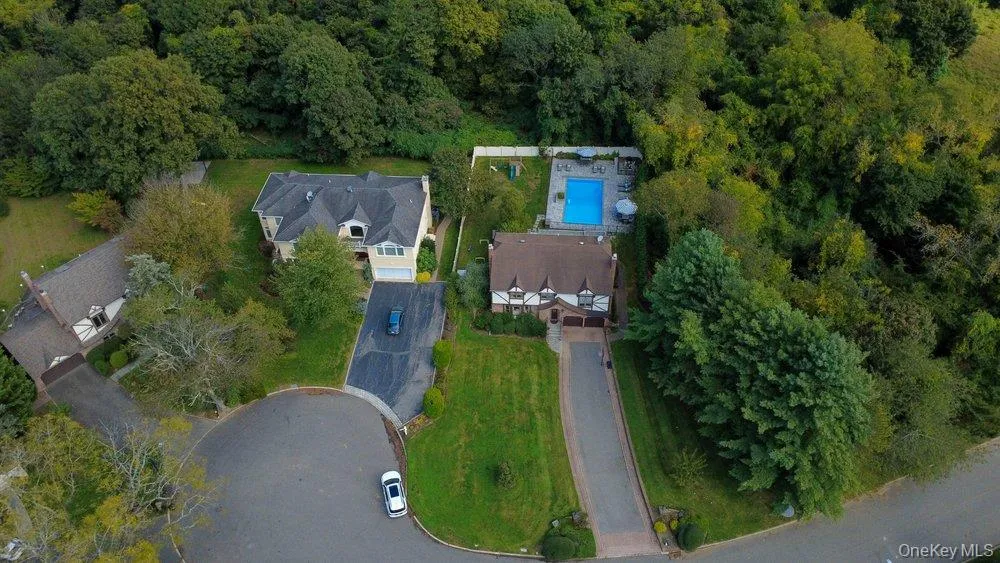 43 Pelican Court, Oyster Bay, NY, 4 Bedrooms Bedrooms, 8 Rooms Rooms,2 BathroomsBathrooms,Residential,For Rent,Pelican,0,1062407 43 Pelican Court, Oyster Bay, NY, 4 Bedrooms Bedrooms, 8 Rooms Rooms,2 BathroomsBathrooms,Residential,For Rent,Pelican,0,1062407
