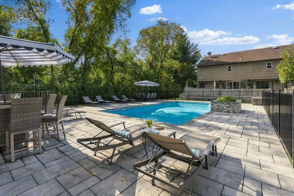 43 Pelican Court, Oyster Bay, NY, 4 Bedrooms Bedrooms, 8 Rooms Rooms,2 BathroomsBathrooms,Residential,For Rent,Pelican,0,1062407 43 Pelican Court, Oyster Bay, NY, 4 Bedrooms Bedrooms, 8 Rooms Rooms,2 BathroomsBathrooms,Residential,For Rent,Pelican,0,1062407