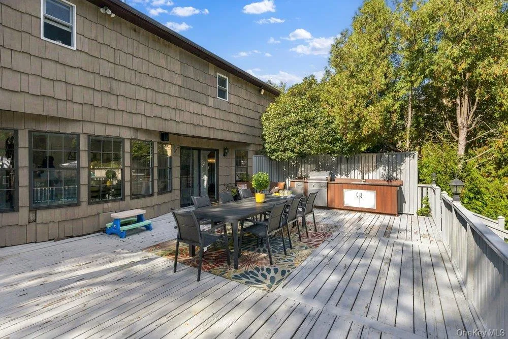 43 Pelican Court, Oyster Bay, NY, 4 Bedrooms Bedrooms, 8 Rooms Rooms,2 BathroomsBathrooms,Residential,For Rent,Pelican,0,1062407 43 Pelican Court, Oyster Bay, NY, 4 Bedrooms Bedrooms, 8 Rooms Rooms,2 BathroomsBathrooms,Residential,For Rent,Pelican,0,1062407