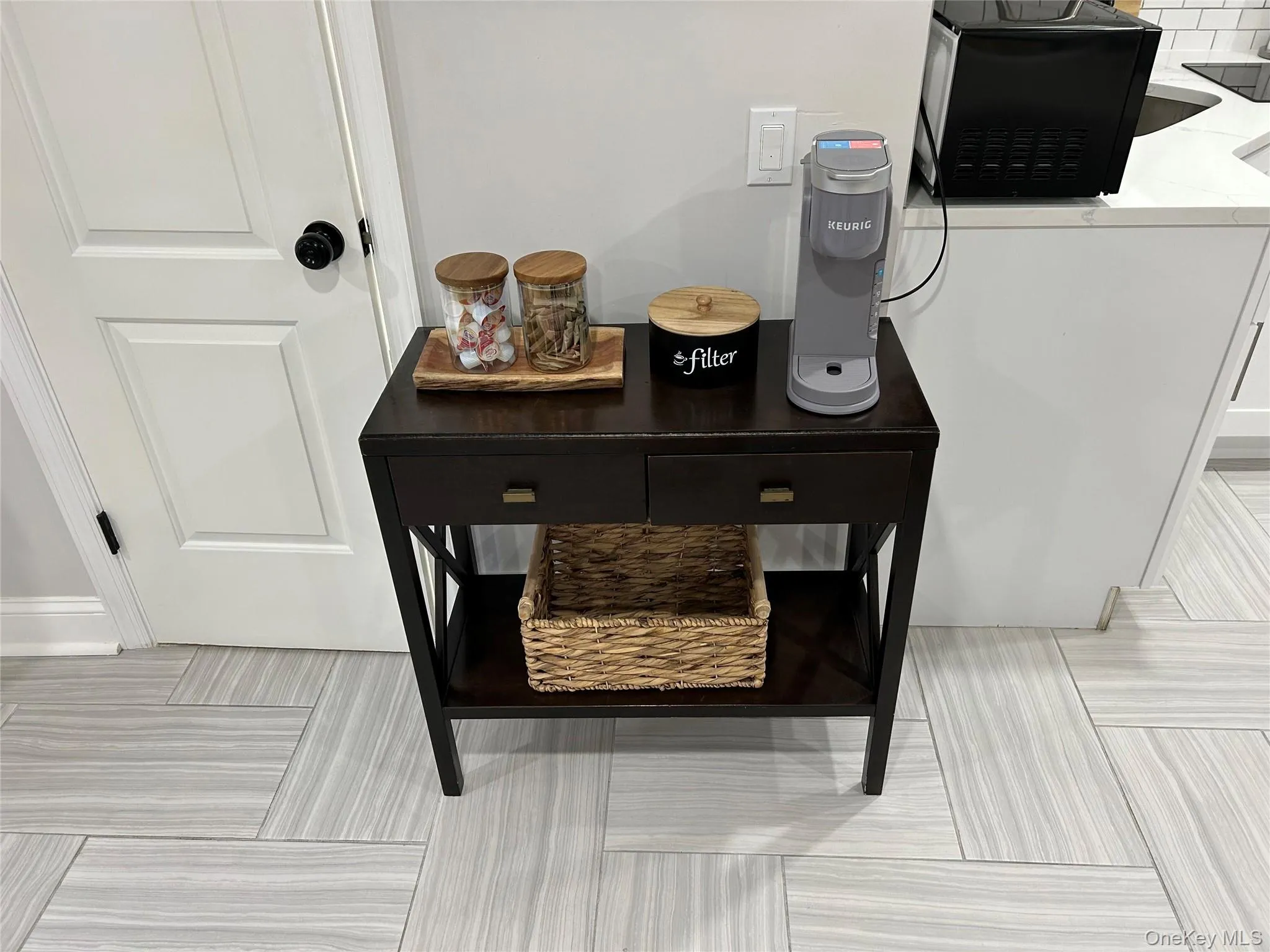 11472 225th Street, New York, NY, 2 Rooms Rooms,1 BathroomBathrooms,Residential Lease,For Rent,225th,0,1062411 11472 225th Street, New York, NY, 2 Rooms Rooms,1 BathroomBathrooms,Residential Lease,For Rent,225th,0,1062411