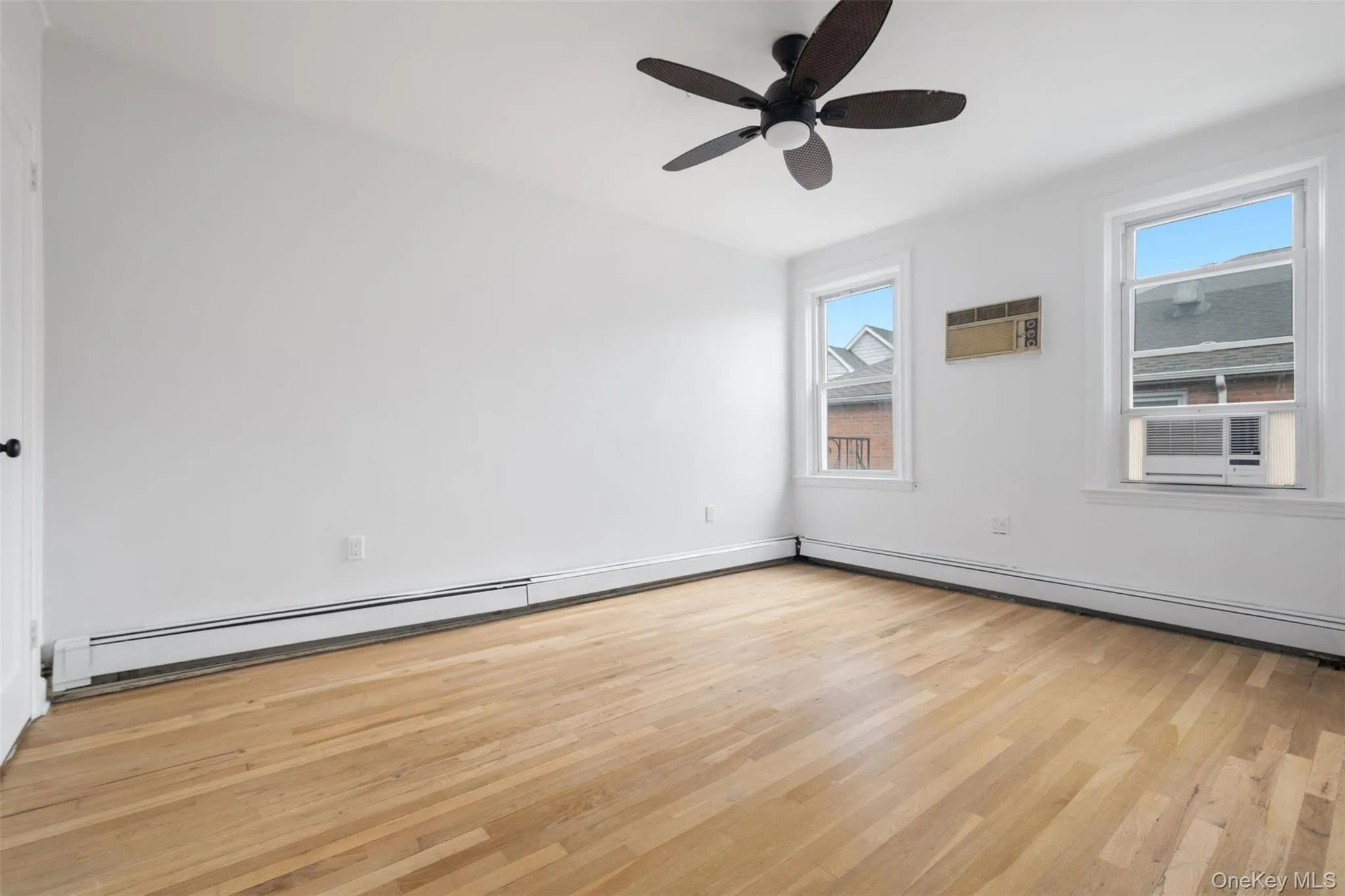 1902 Hone Avenue, New York, NY, 3 Bedrooms Bedrooms, 9 Rooms Rooms,2 BathroomsBathrooms,Residential,For Rent,Hone,0,1062413 1902 Hone Avenue, New York, NY, 3 Bedrooms Bedrooms, 9 Rooms Rooms,2 BathroomsBathrooms,Residential,For Rent,Hone,0,1062413