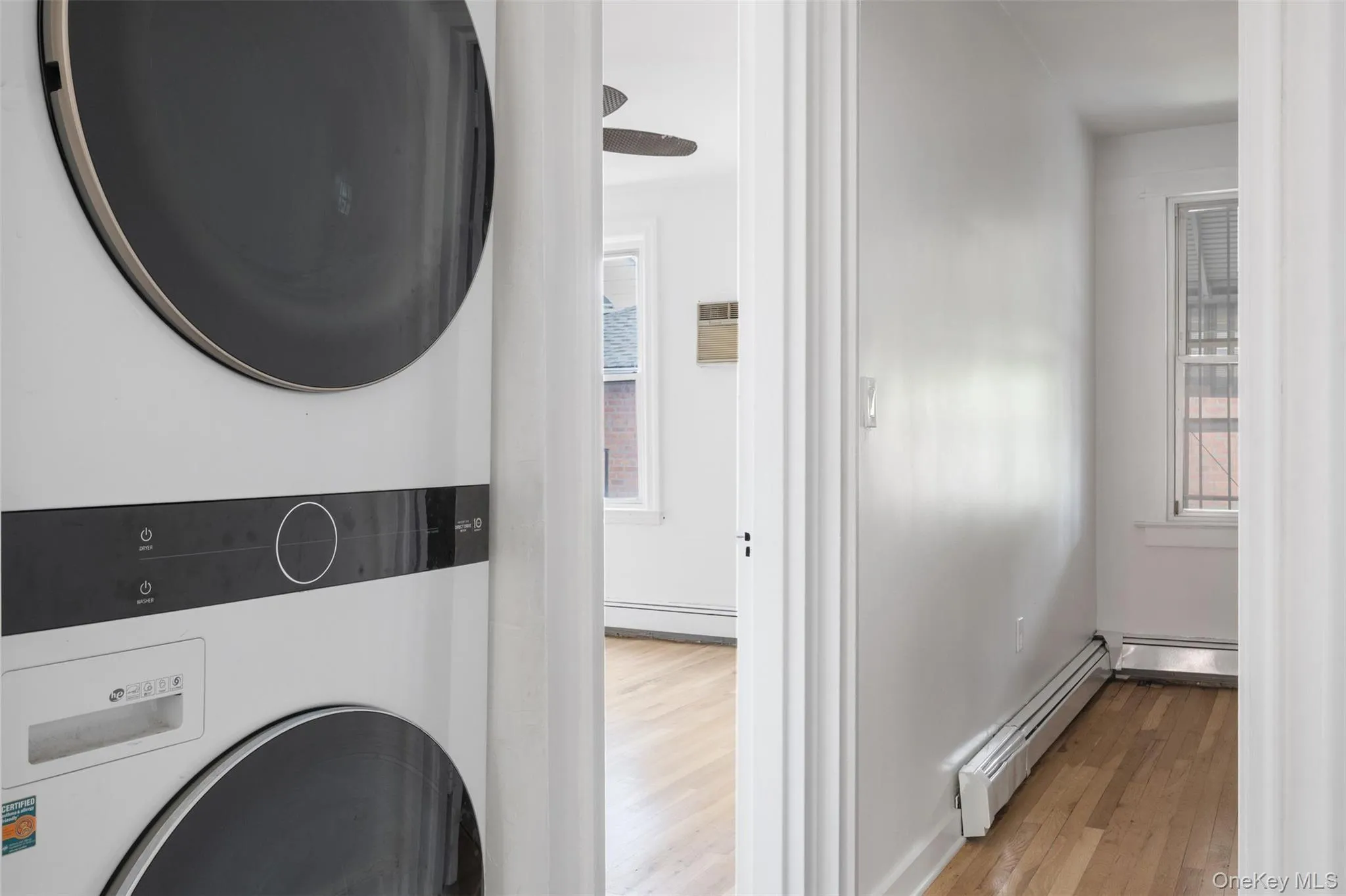 1902 Hone Avenue, New York, NY, 3 Bedrooms Bedrooms, 9 Rooms Rooms,2 BathroomsBathrooms,Residential,For Rent,Hone,0,1062413 1902 Hone Avenue, New York, NY, 3 Bedrooms Bedrooms, 9 Rooms Rooms,2 BathroomsBathrooms,Residential,For Rent,Hone,0,1062413