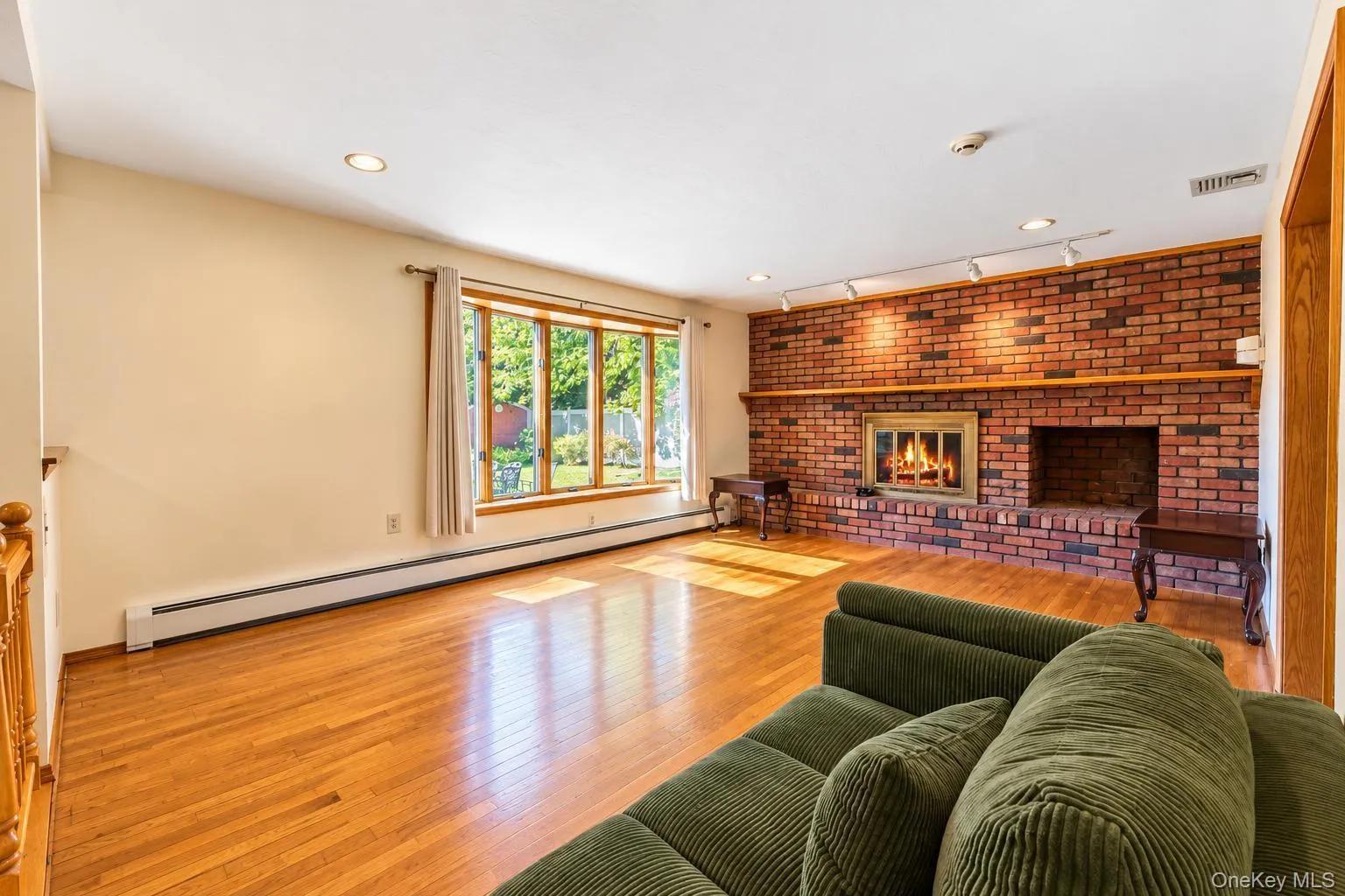 845 Park Avenue, Huntington, NY, 4 Bedrooms Bedrooms, 9 Rooms Rooms,2 BathroomsBathrooms,Residential,For Rent,Park,0,1062414 845 Park Avenue, Huntington, NY, 4 Bedrooms Bedrooms, 9 Rooms Rooms,2 BathroomsBathrooms,Residential,For Rent,Park,0,1062414