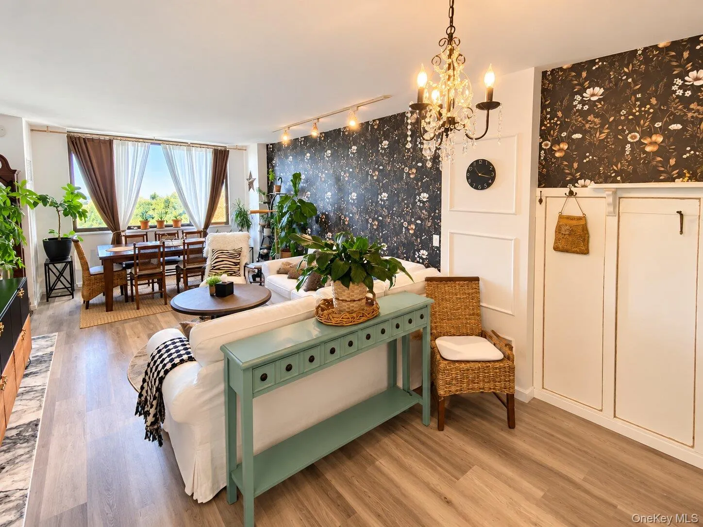 26910 Grand Central Parkway, New York, NY, 3 Rooms Rooms,1 BathroomBathrooms,Residential Lease,For Rent,Grand Central,0,1062417 26910 Grand Central Parkway, New York, NY, 3 Rooms Rooms,1 BathroomBathrooms,Residential Lease,For Rent,Grand Central,0,1062417