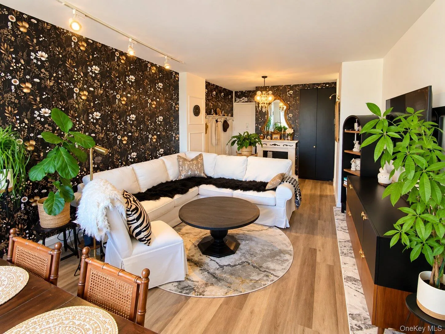 26910 Grand Central Parkway, New York, NY, 3 Rooms Rooms,1 BathroomBathrooms,Residential Lease,For Rent,Grand Central,0,1062417 26910 Grand Central Parkway, New York, NY, 3 Rooms Rooms,1 BathroomBathrooms,Residential Lease,For Rent,Grand Central,0,1062417
