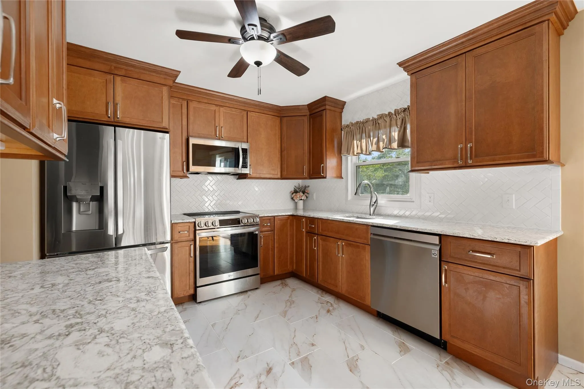 697 East Drive, Babylon, NY, 4 Bedrooms Bedrooms, 9 Rooms Rooms,2 BathroomsBathrooms,Residential,For Rent,East,0,1062419 697 East Drive, Babylon, NY, 4 Bedrooms Bedrooms, 9 Rooms Rooms,2 BathroomsBathrooms,Residential,For Rent,East,0,1062419
